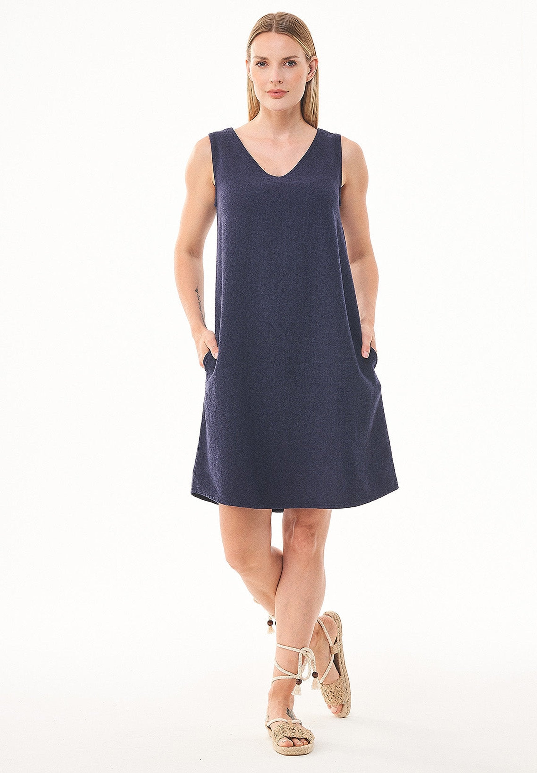 Kleid aus Bio-Baumwolle und Leinen