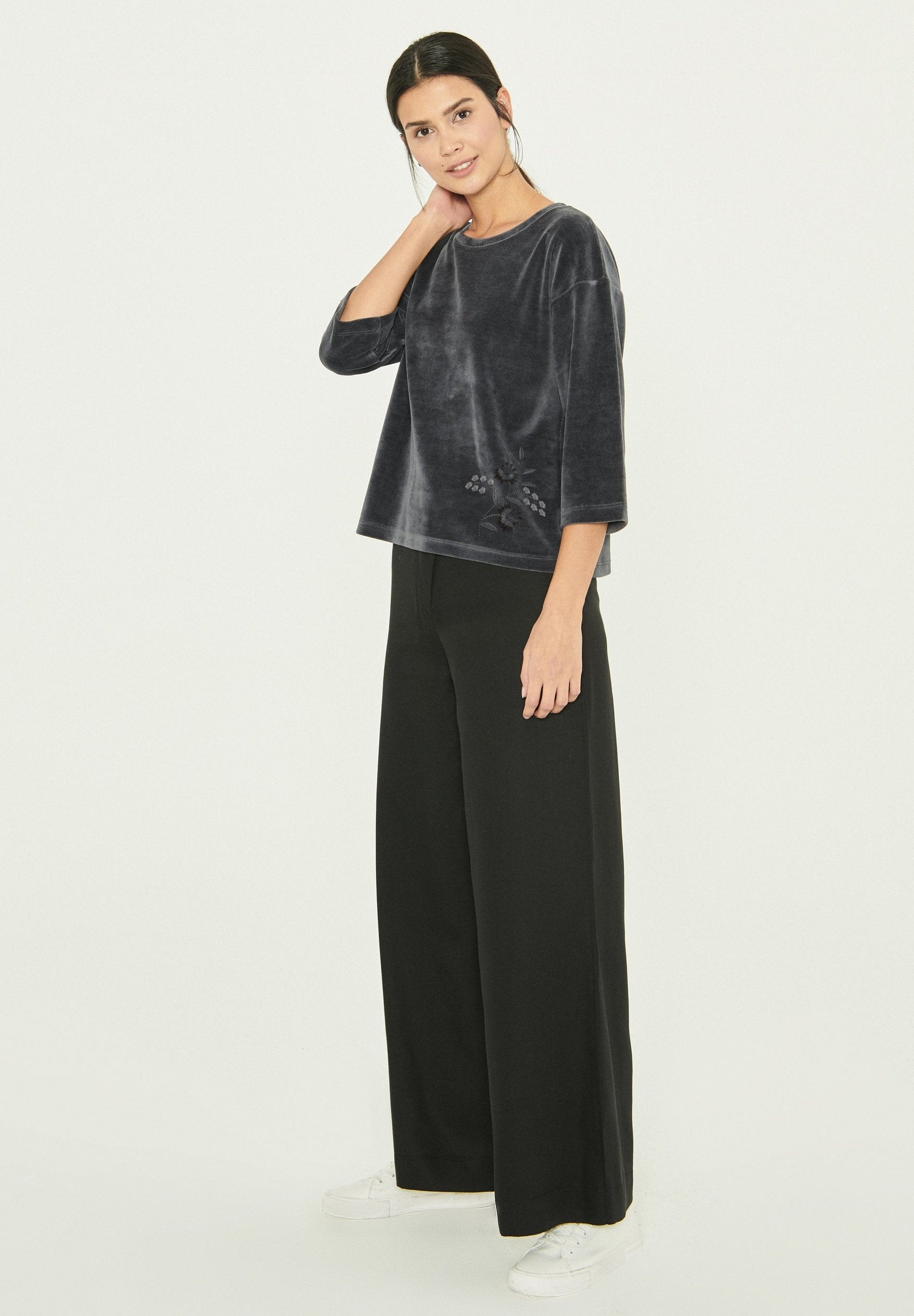 Samtbluse aus Bio-Baumwolle und Recyceltes Polyester mit Stickerei