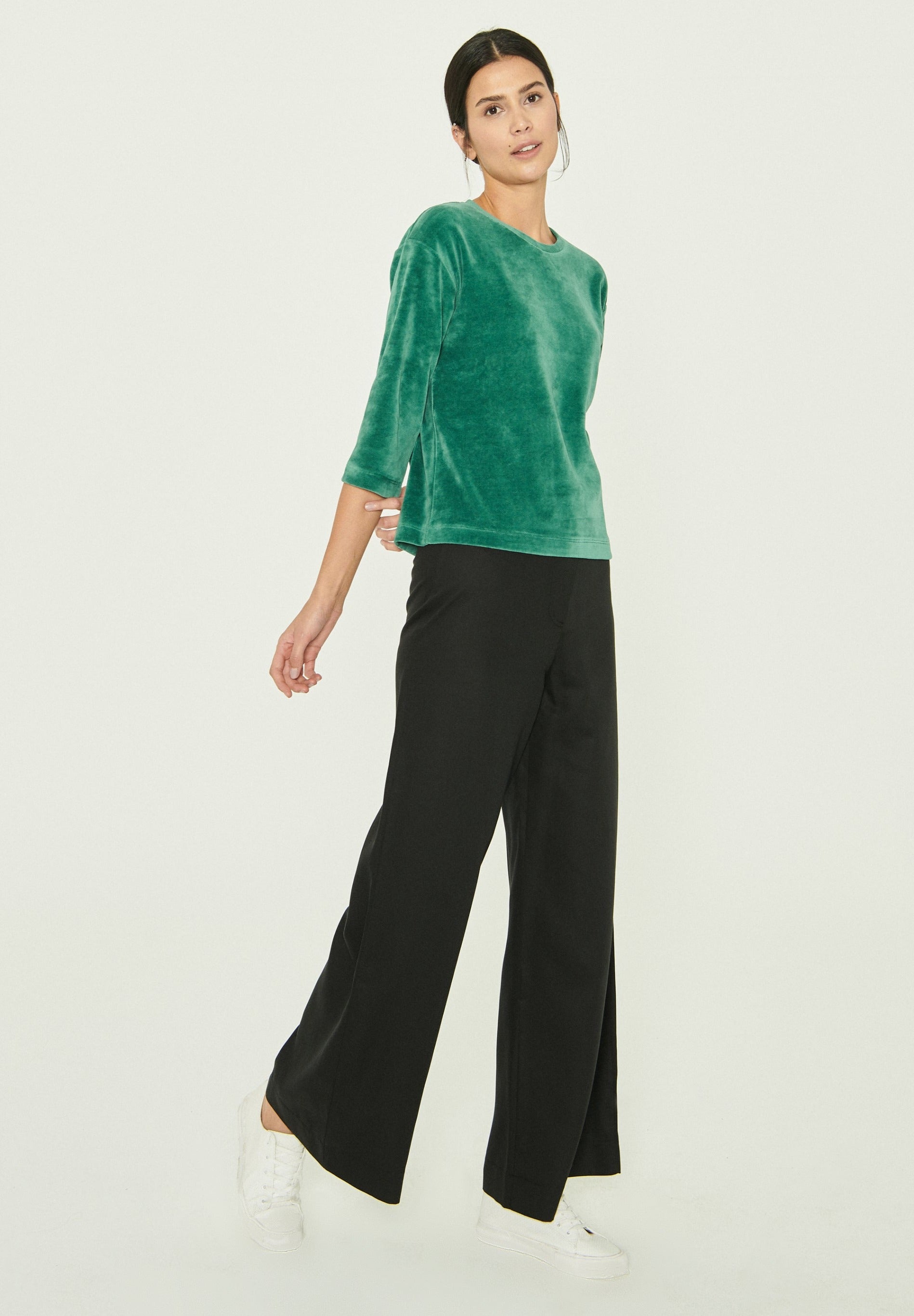 Samtbluse aus Bio-Baumwolle und Recyceltes Polyester mit Stickerei