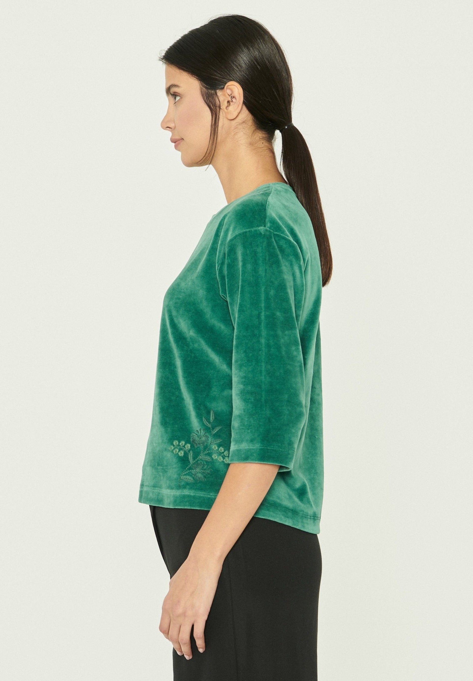 Samtbluse aus Bio-Baumwolle und Recyceltes Polyester mit Stickerei