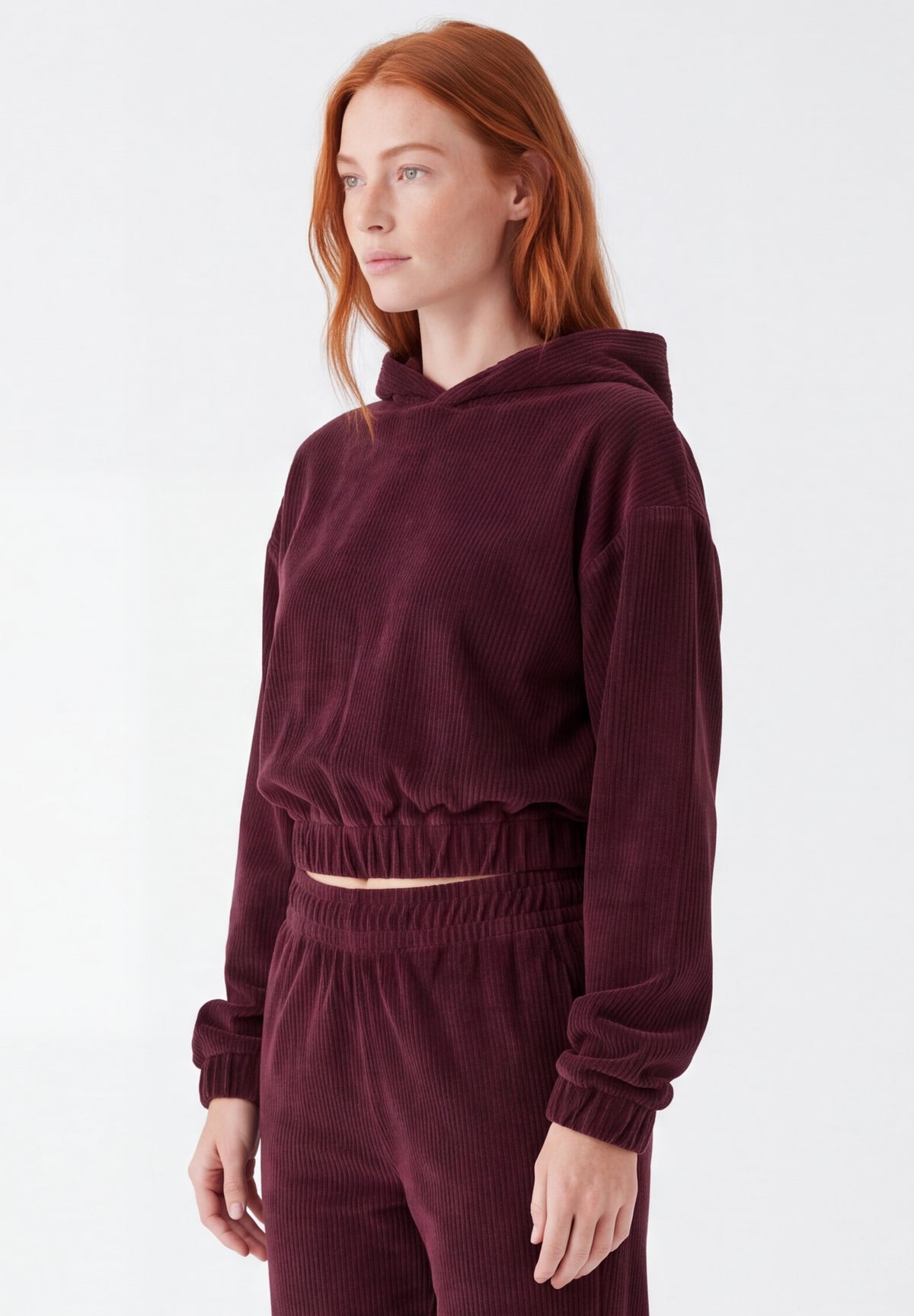 HARRIET | Cropped Cord-Hoodie aus Bio-Baumwolle