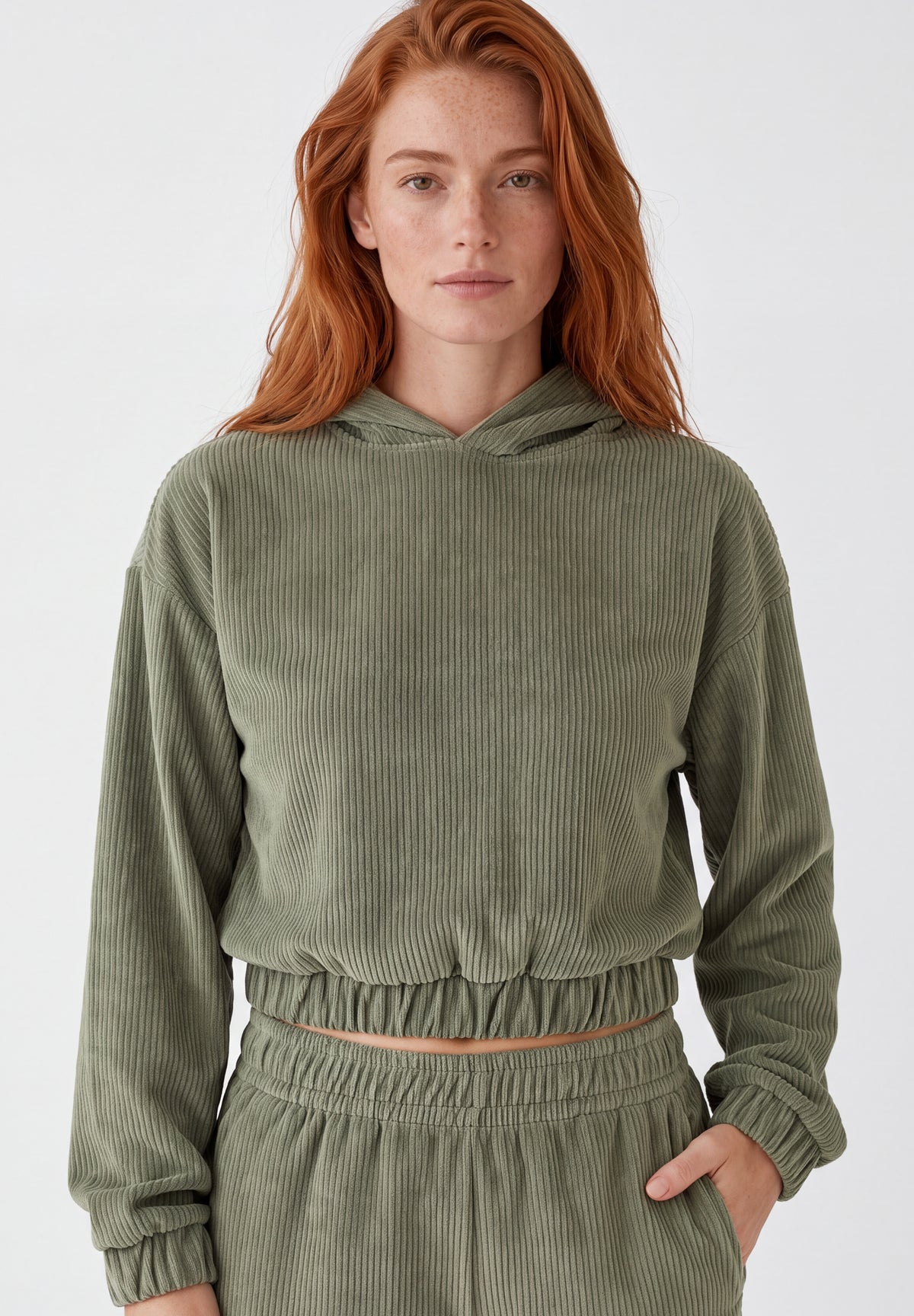 Cropped Cord-Hoodie aus Bio-Baumwolle