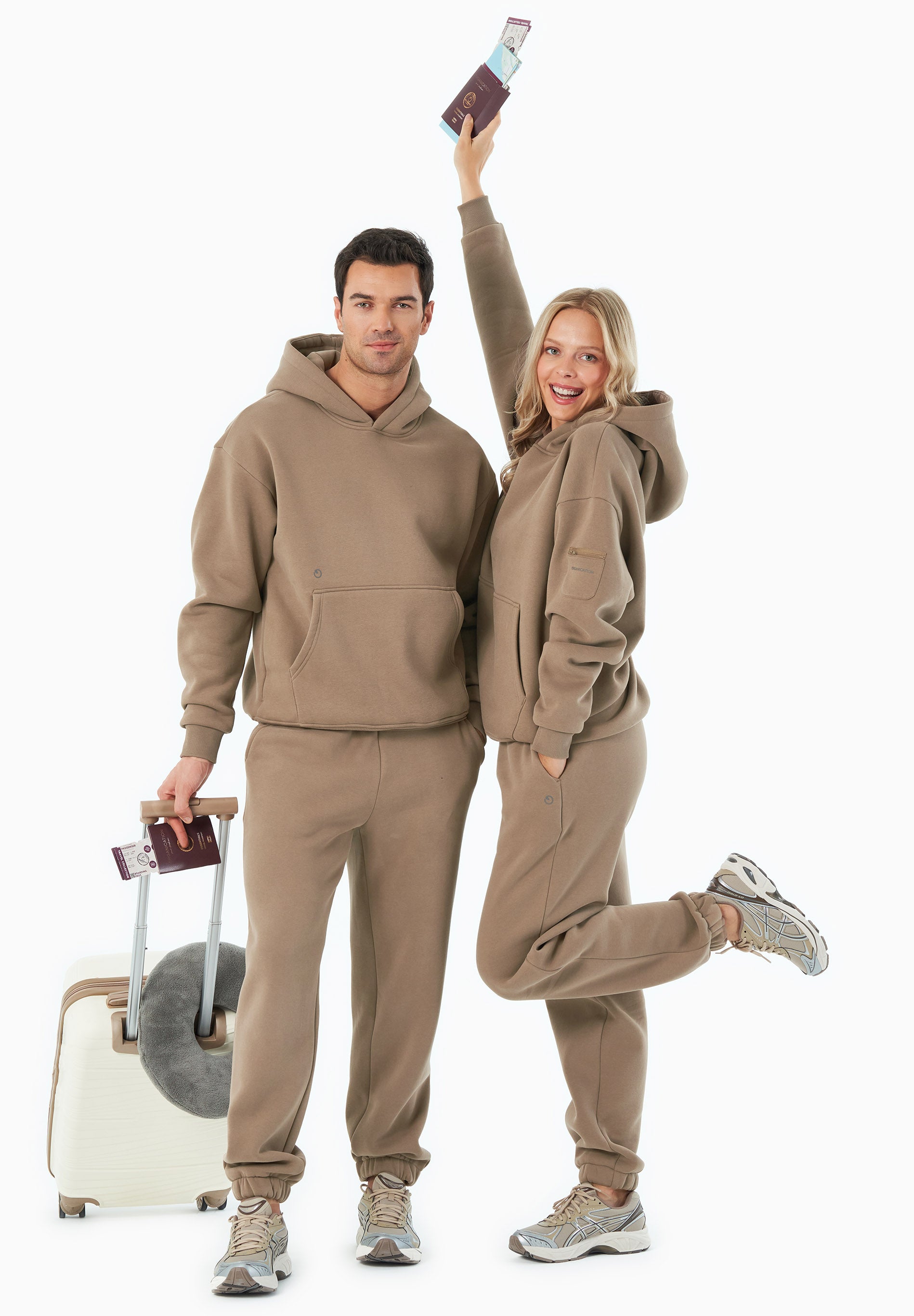 HARVINN | Essentials Travel Unisex Hoodie aus Bio-Baumwolle und recyceltem Polyester