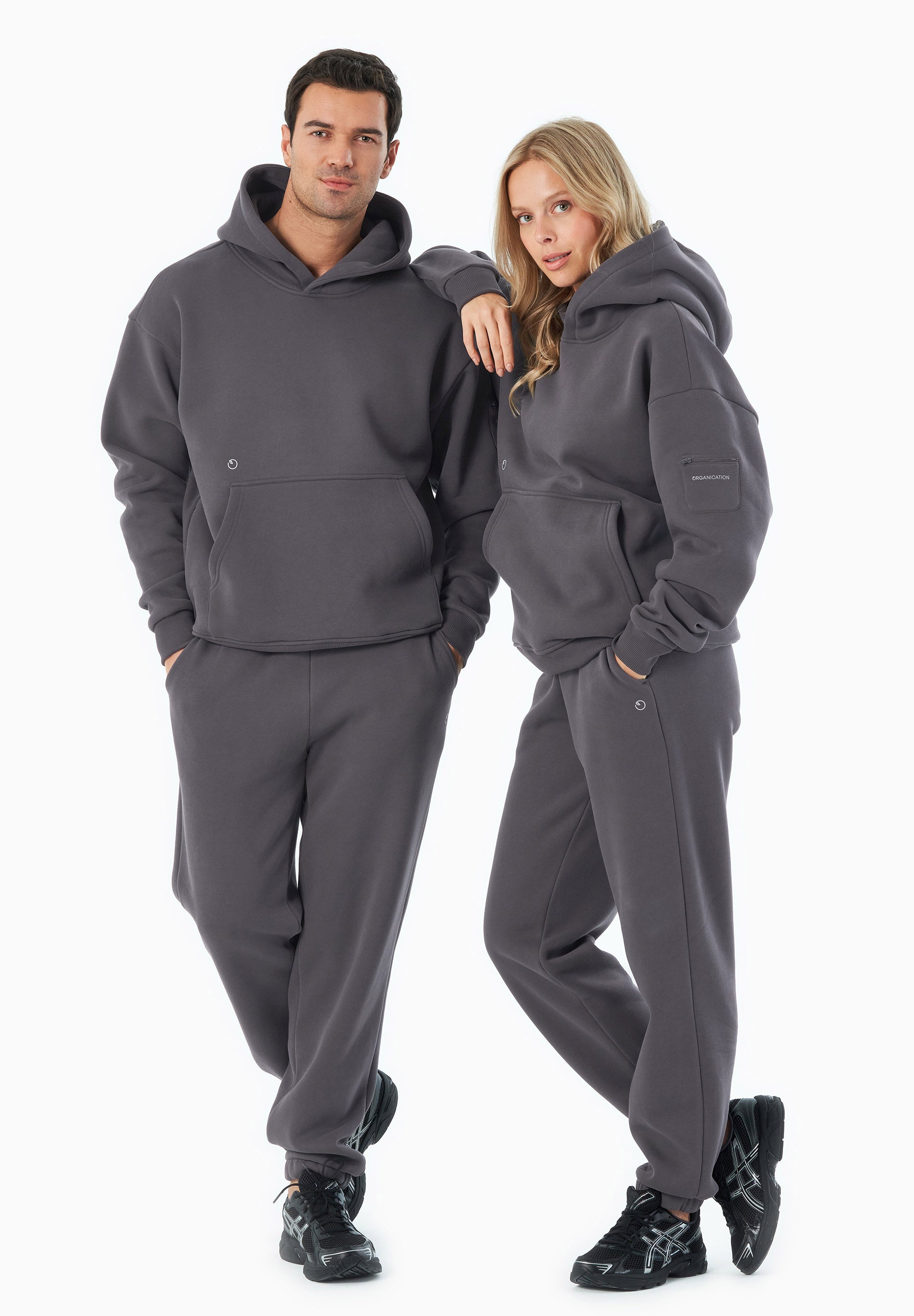 HARVINN | Essentials Travel Unisex Hoodie aus Bio-Baumwolle und recyceltem Polyester