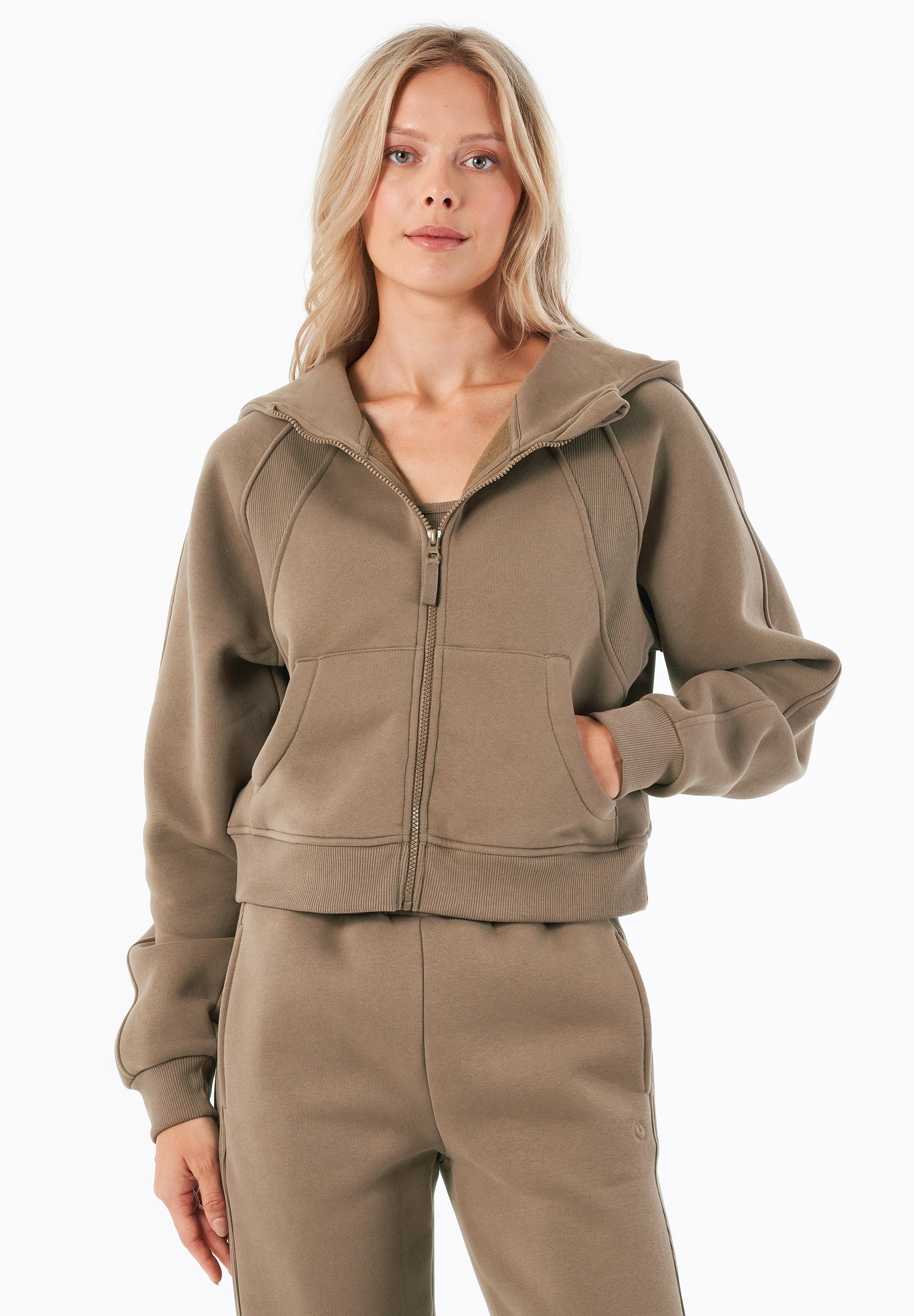 JODDY | Essentials Travel Full Zip-Hoodie aus Bio-Baumwolle und recyceltem Polyester