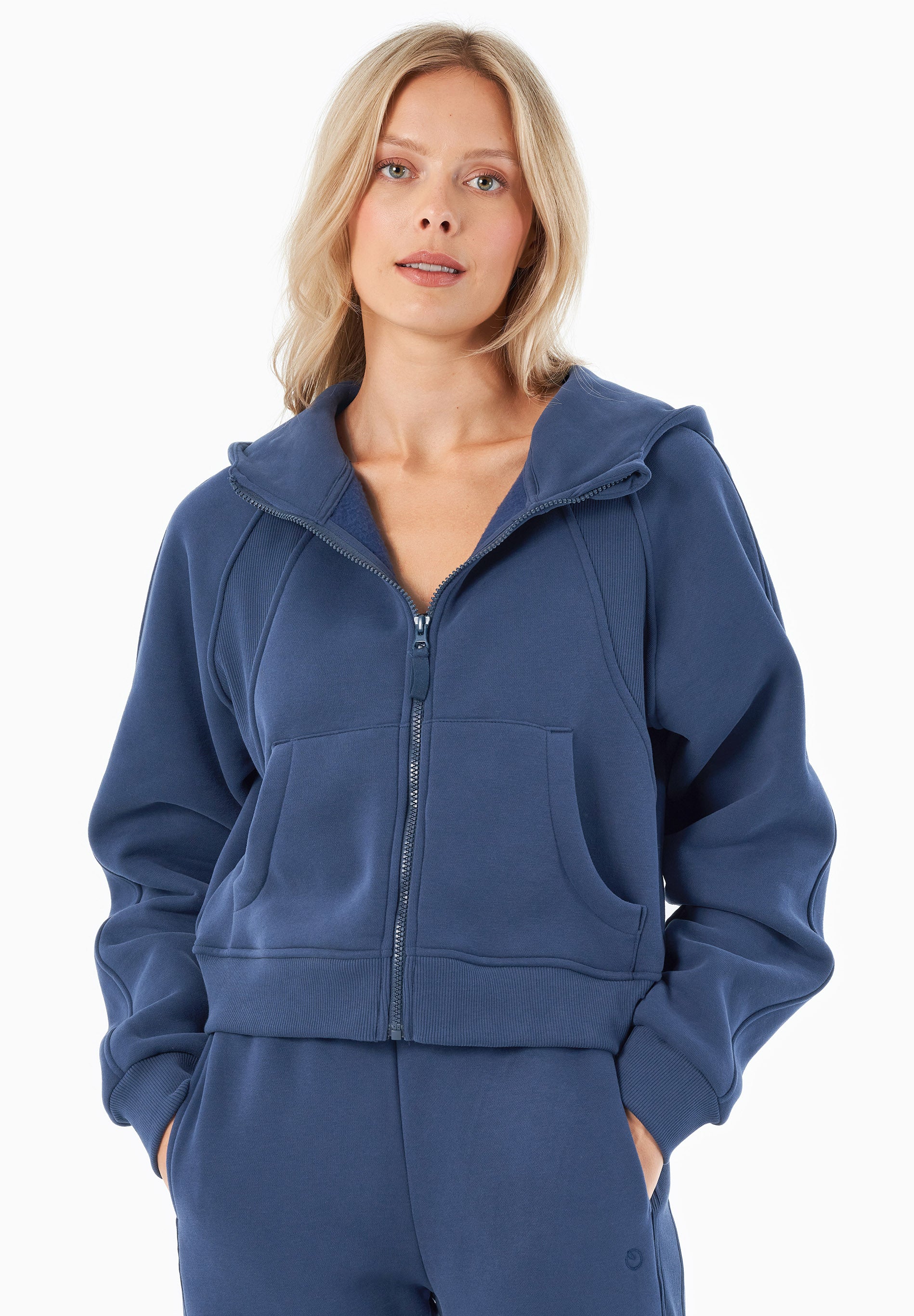 JODDY | Essentials Travel Full Zip-Hoodie aus Bio-Baumwolle und recyceltem Polyester