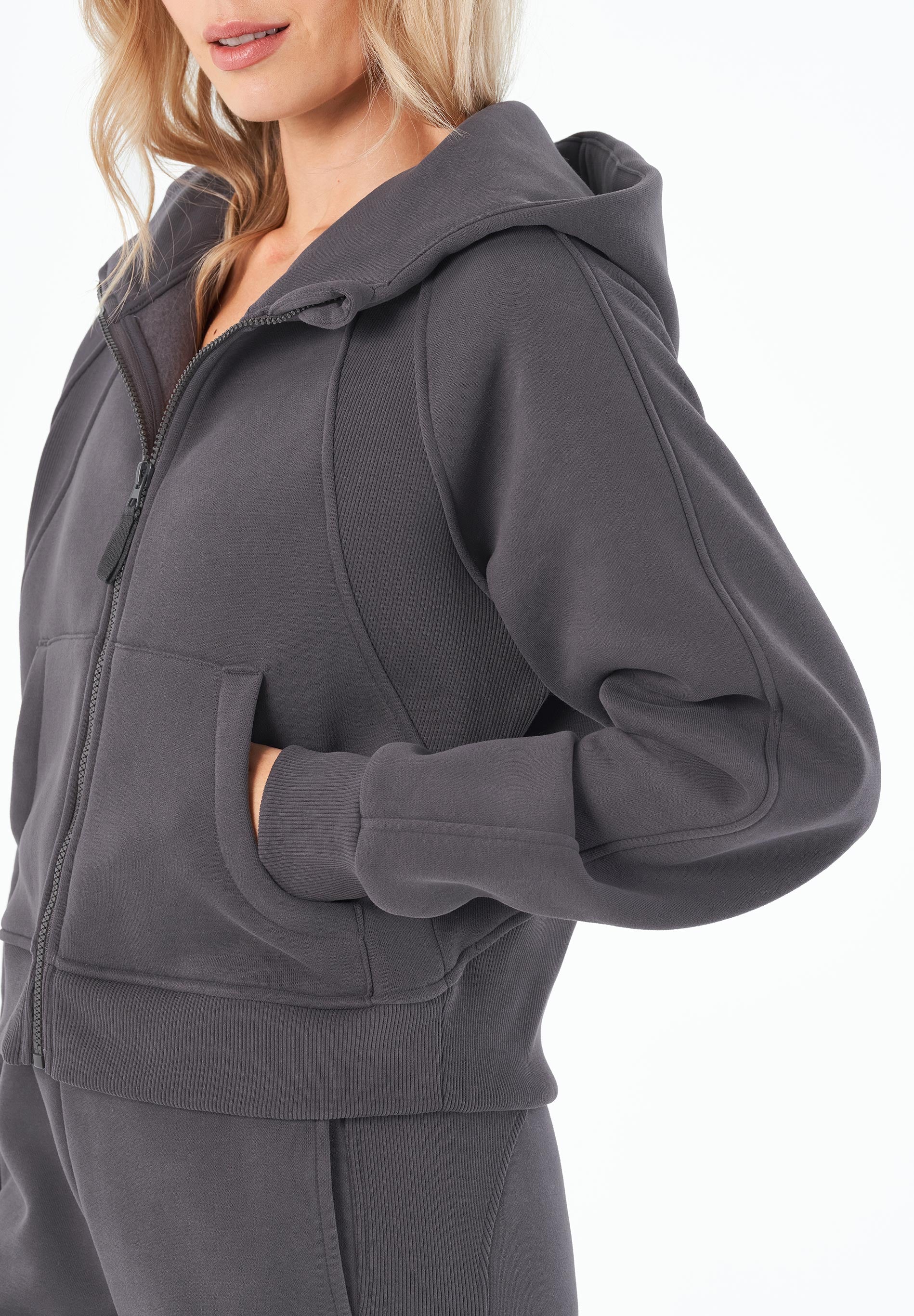 JODDY | Essentials Travel Full Zip-Hoodie aus Bio-Baumwolle und recyceltem Polyester