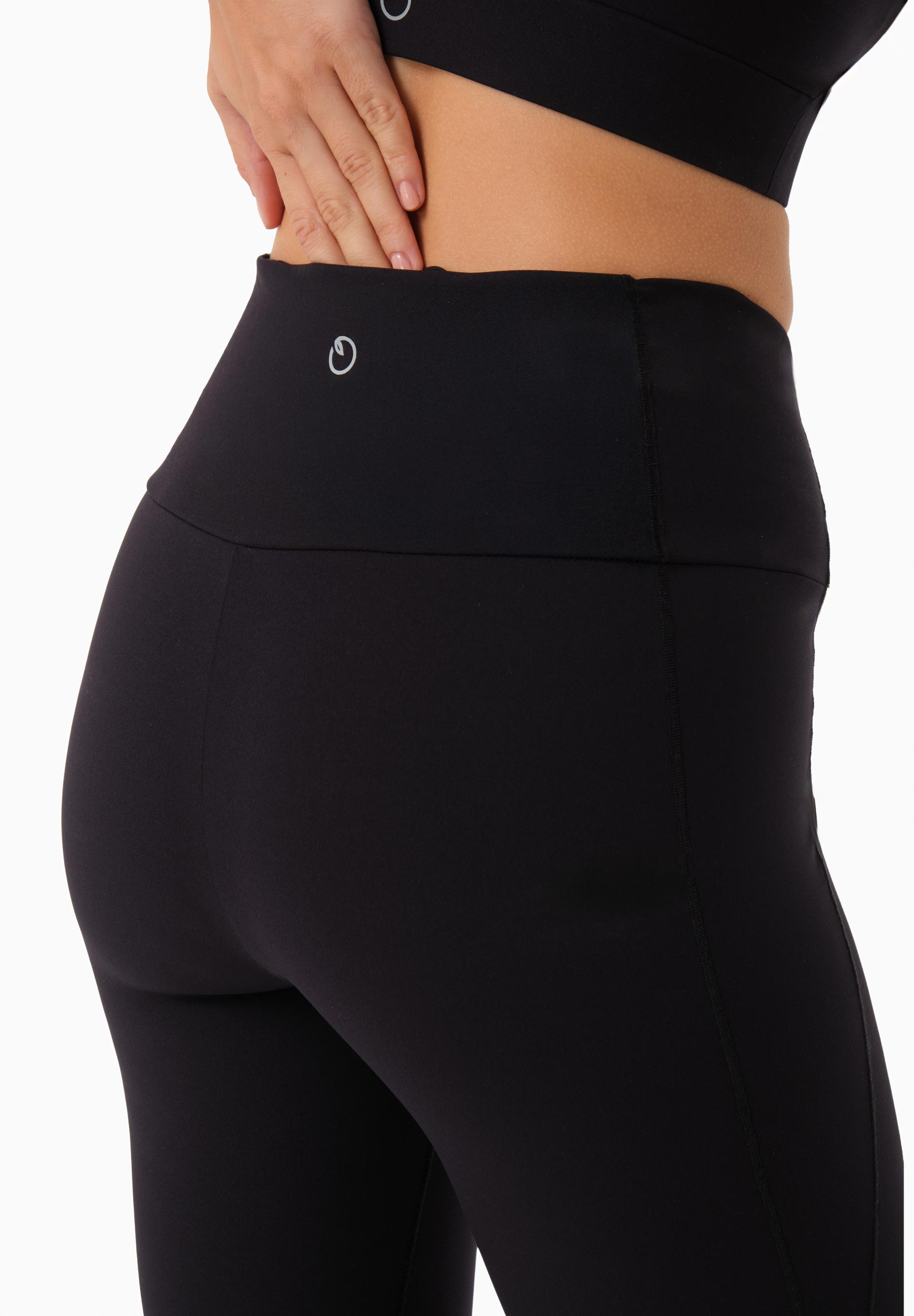 LINNDA | High Waist Leggings aus recyceltem Polyamid