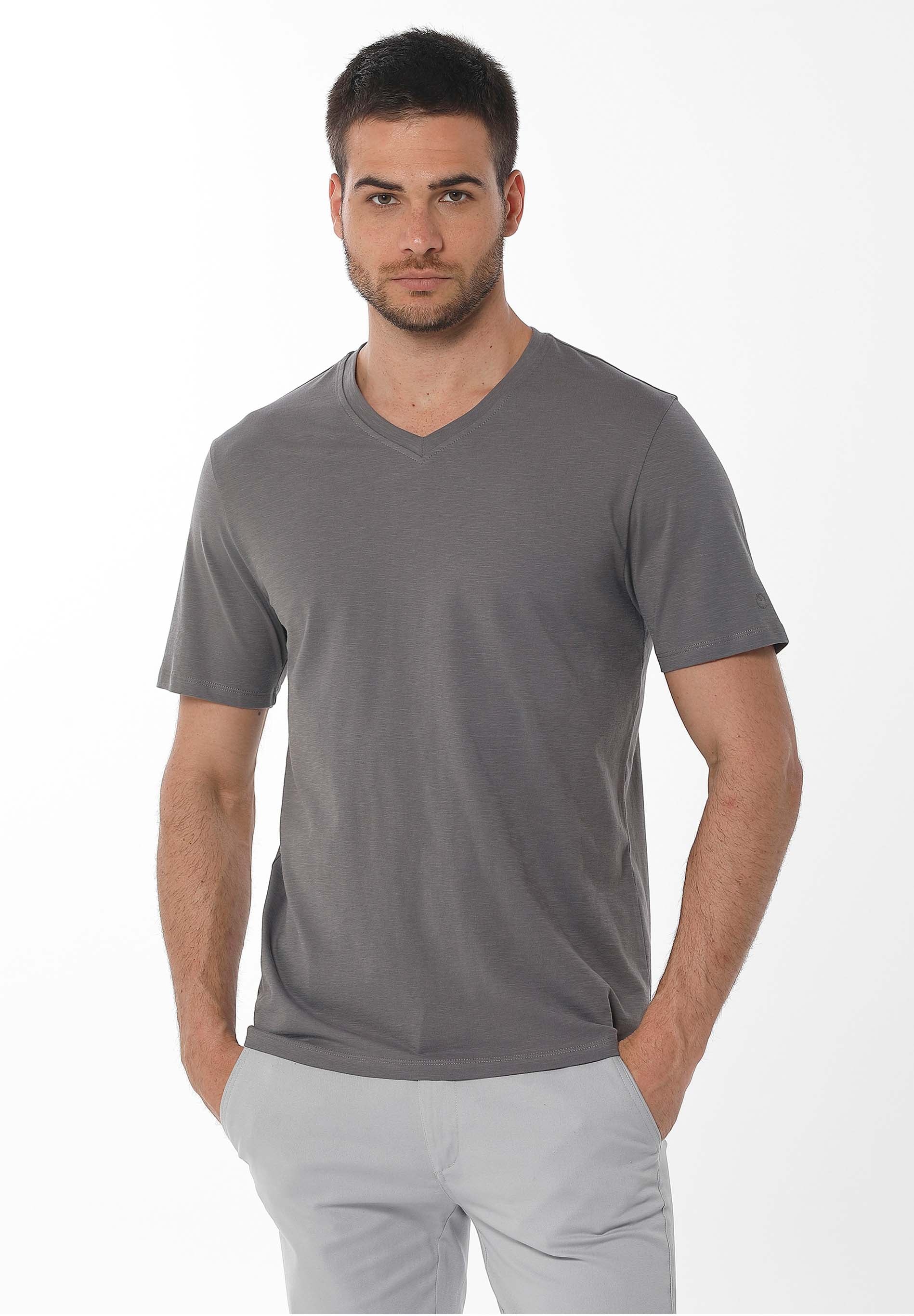 Basic T-Shirt aus Bio-Baumwolle mit V-Ausschnitt
