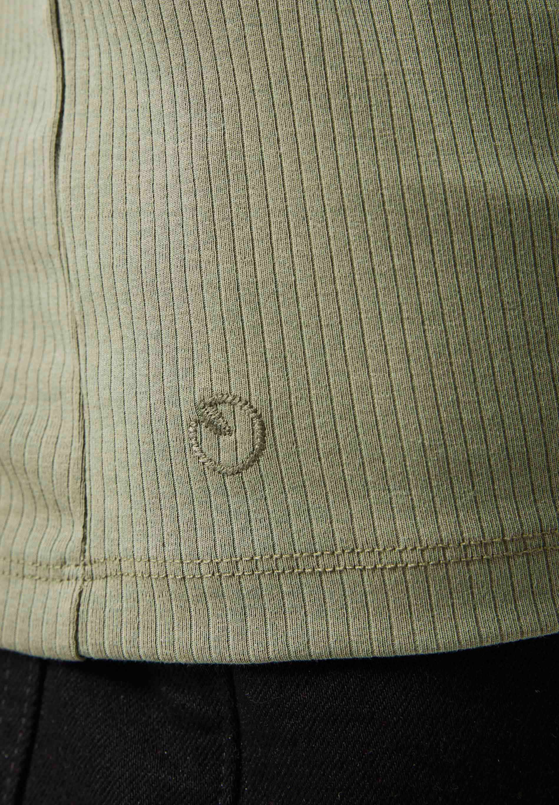 Rollkragenshirt aus Bio-Baumwolle