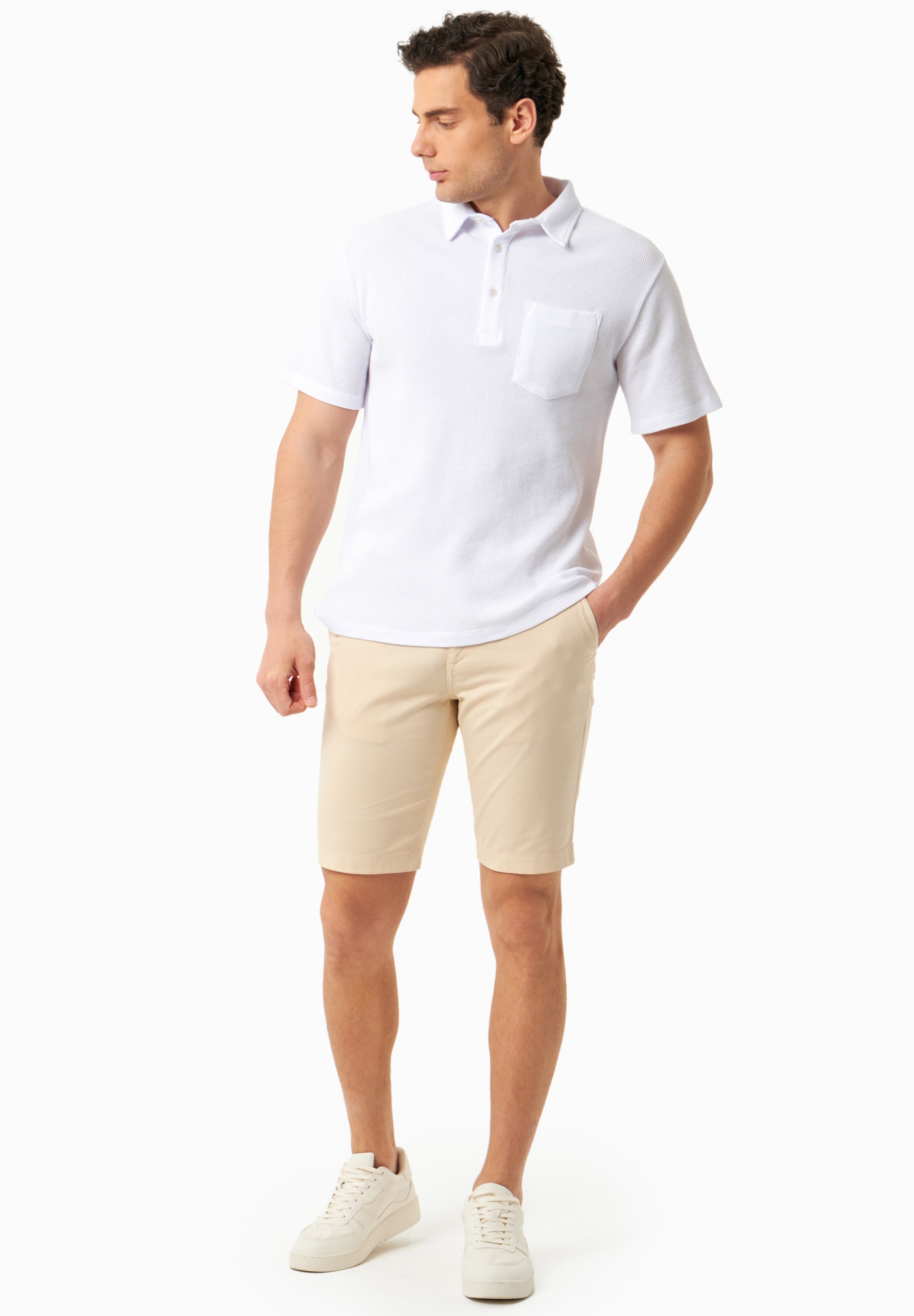 Slim-Fit Chino-Shorts aus Bio-Baumwolle