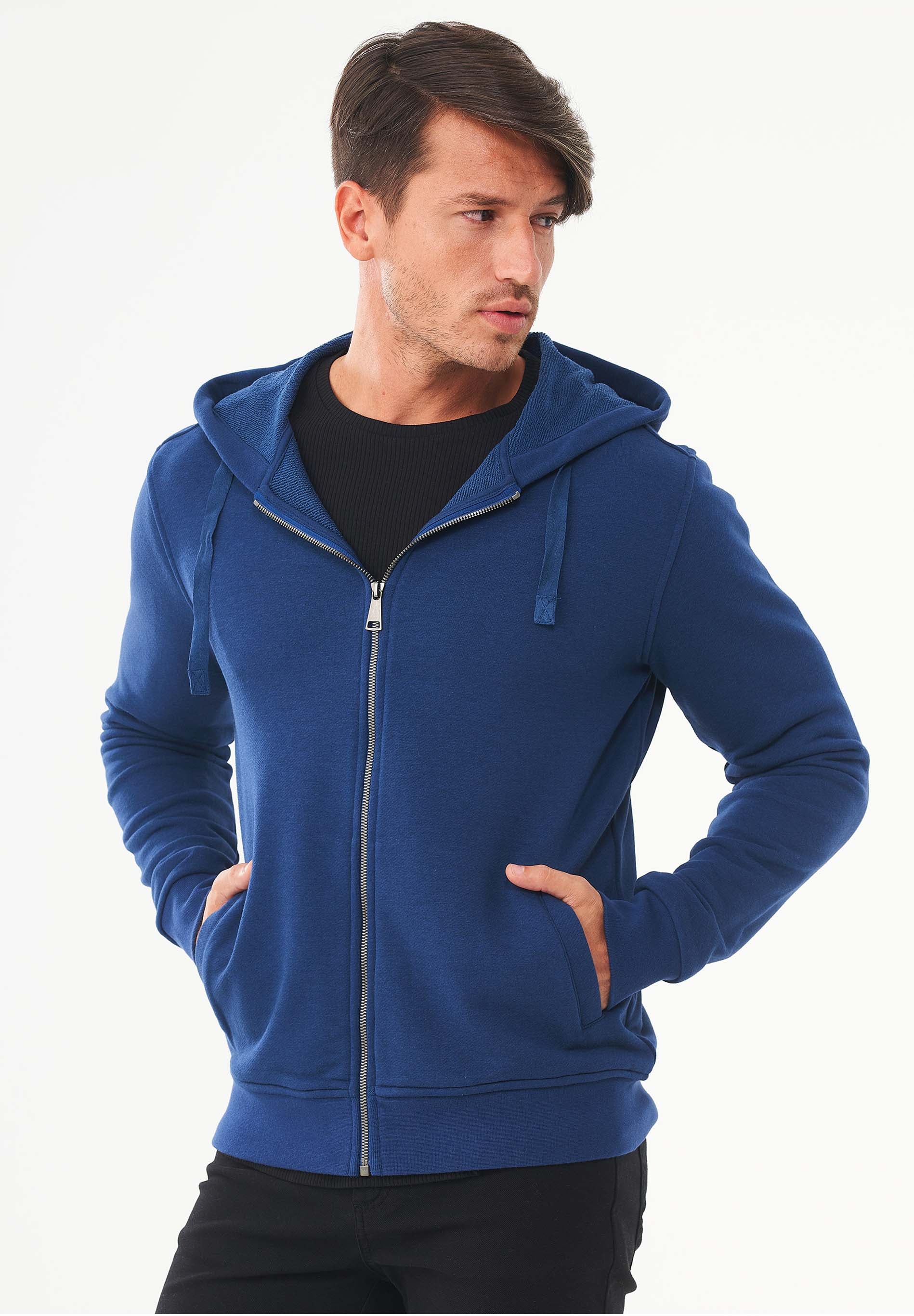 Sweatjacke aus Bio-Baumwolle & Modal mit recyceltem Polyester