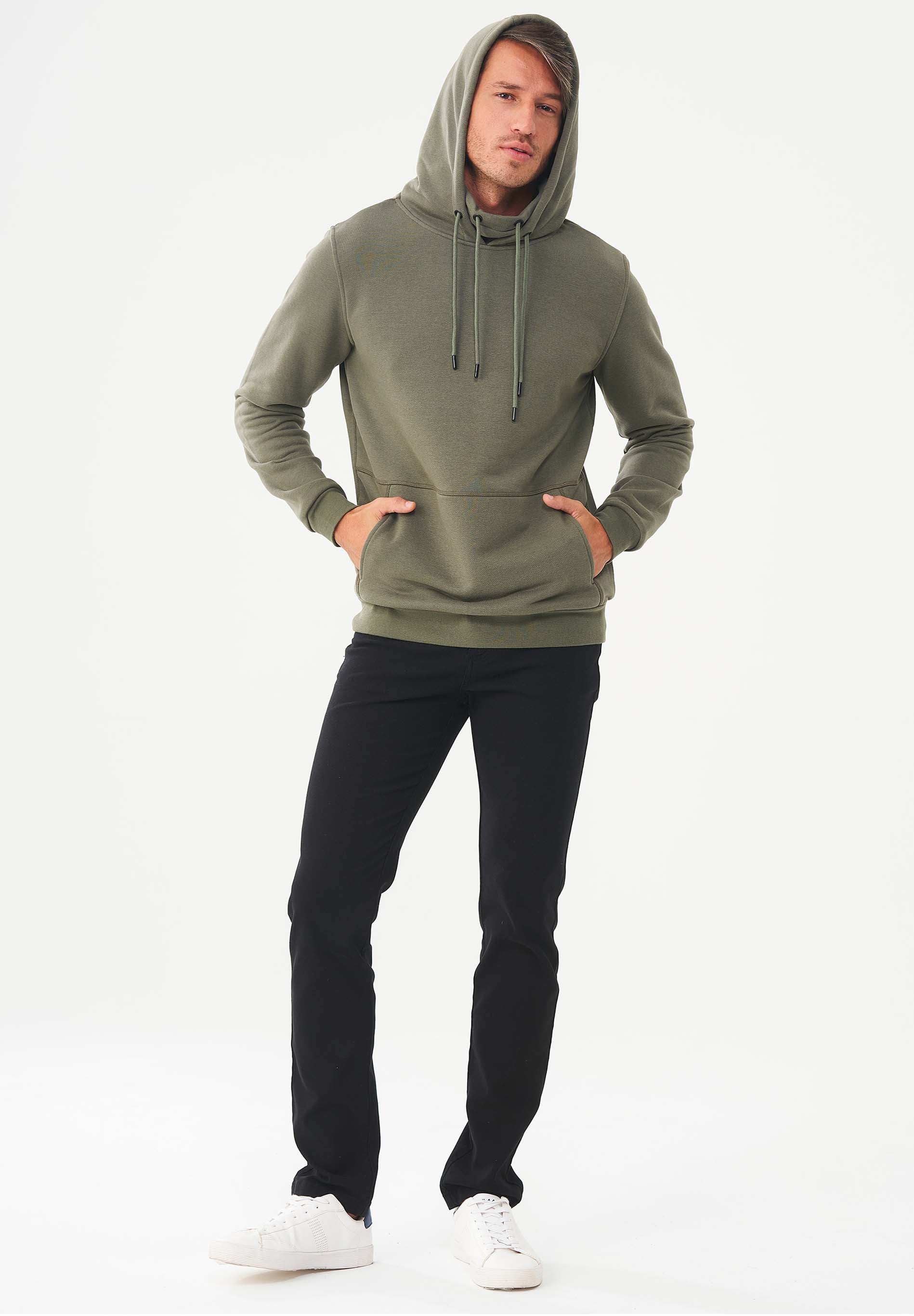 Hoodie aus Bio-Baumwolle & Modal mit recyceltem Polyester