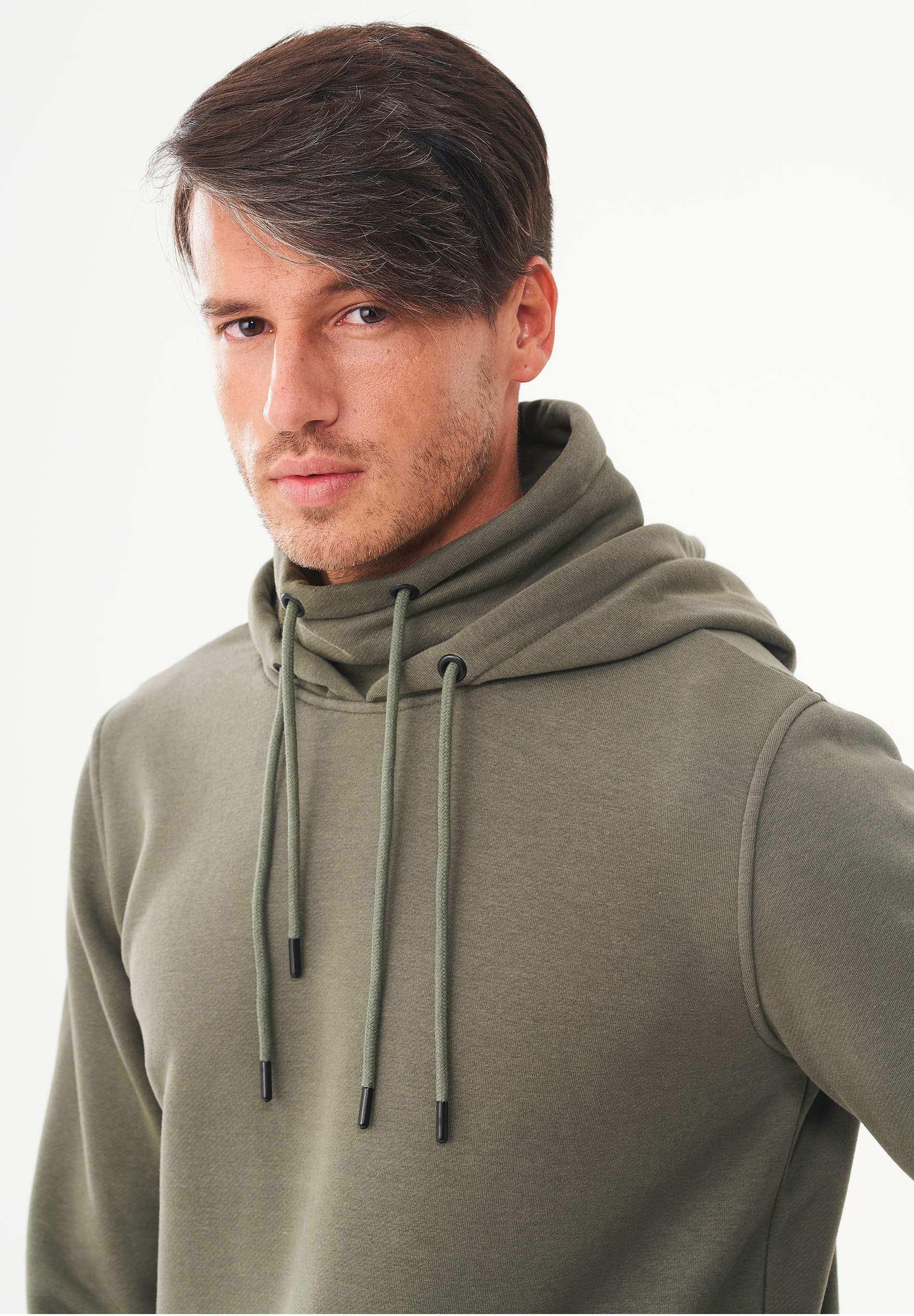 Hoodie aus Bio-Baumwolle & Modal mit recyceltem Polyester