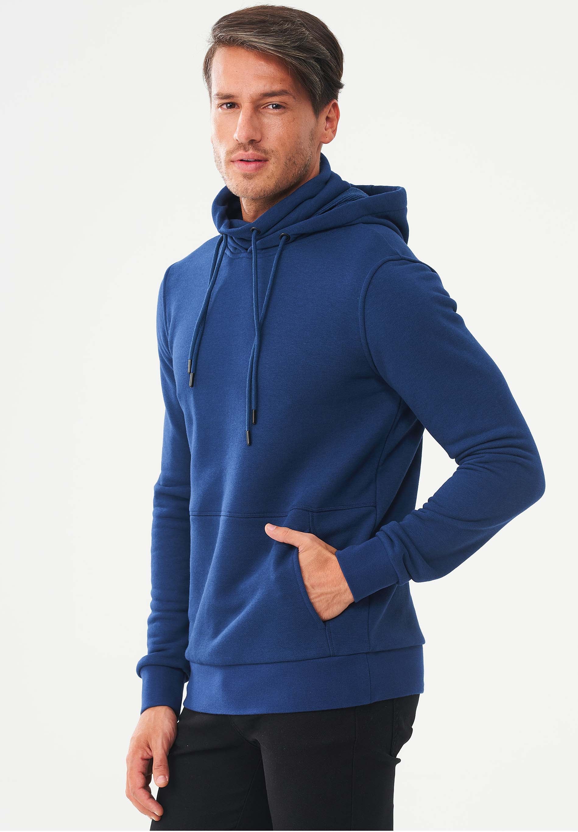 Hoodie aus Bio-Baumwolle & Modal mit recyceltem Polyester