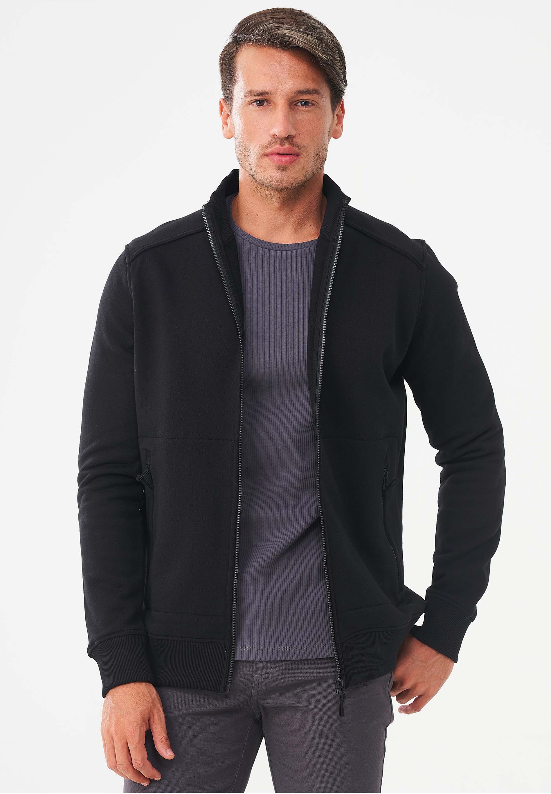 Sweatjacke aus Bio-Baumwolle mit Stehkragen