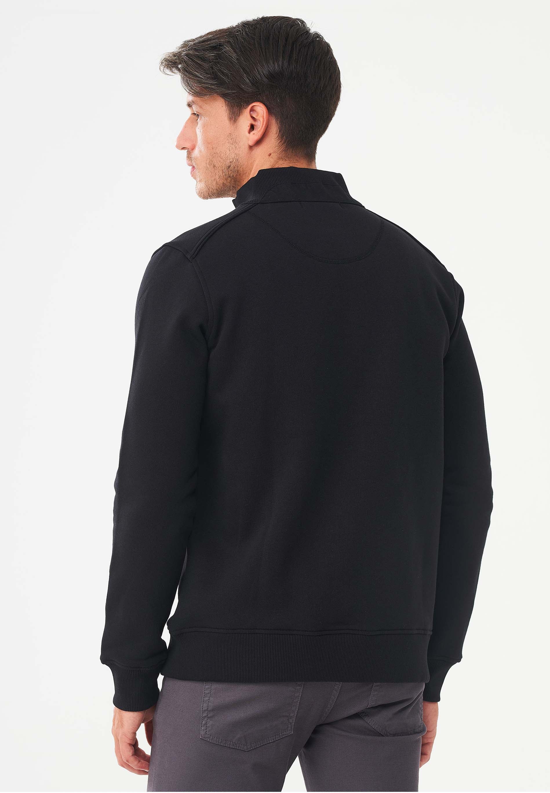 Sweatjacke aus Bio-Baumwolle mit Stehkragen