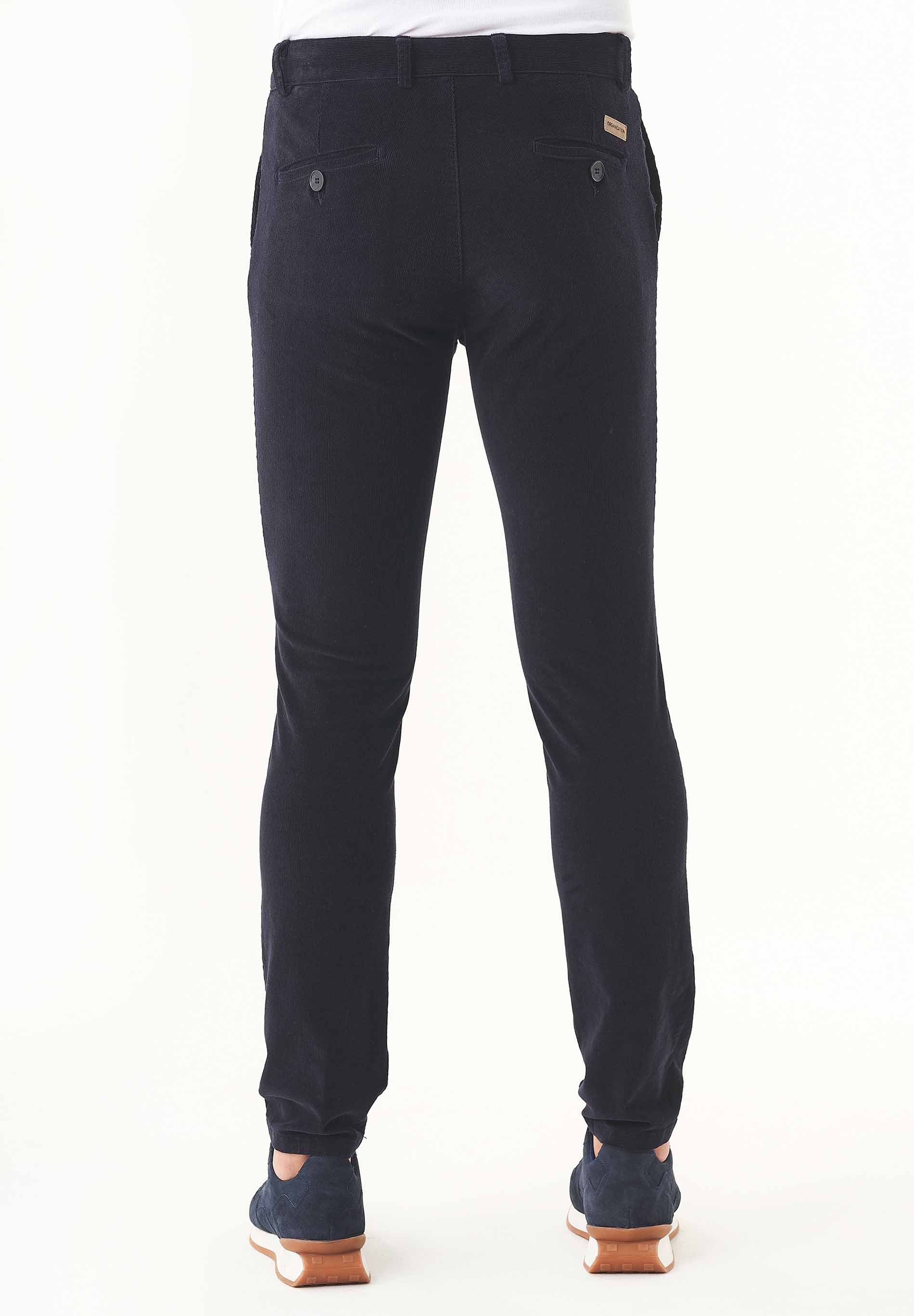 Slim Cordhose aus Bio-Baumwolle