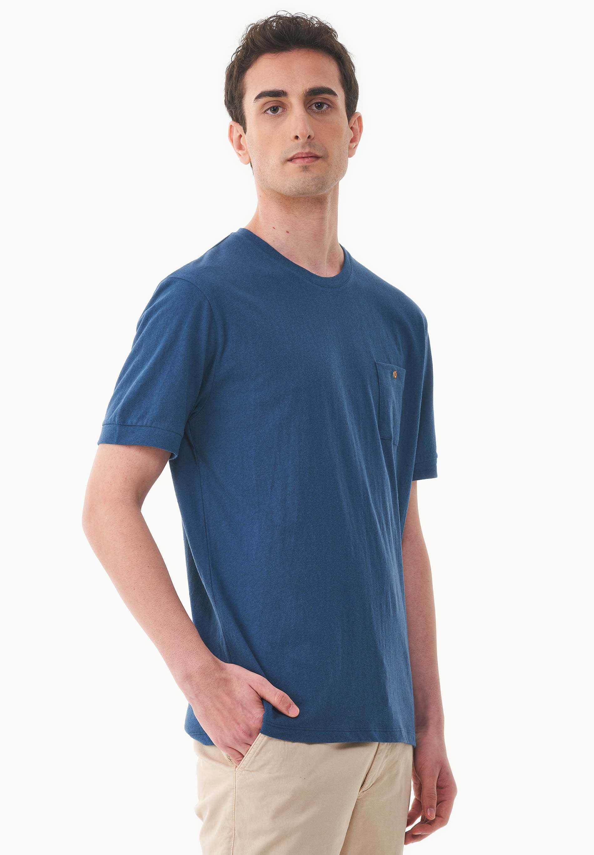 T-Shirt aus Bio-Baumwolle und Leinen mit Brusttasche
