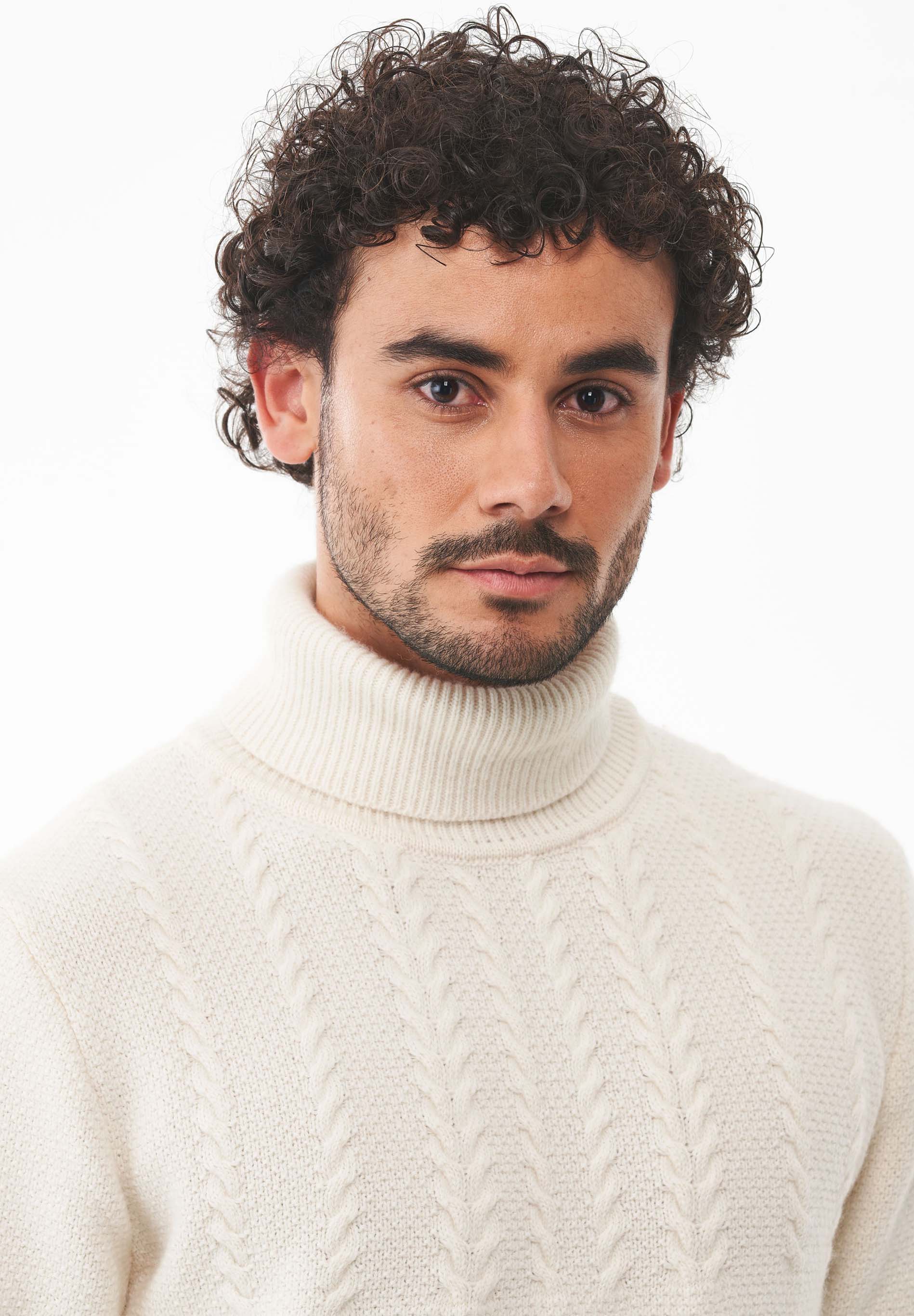 Rollkragenpullover aus Bio-Baumwoll Mix