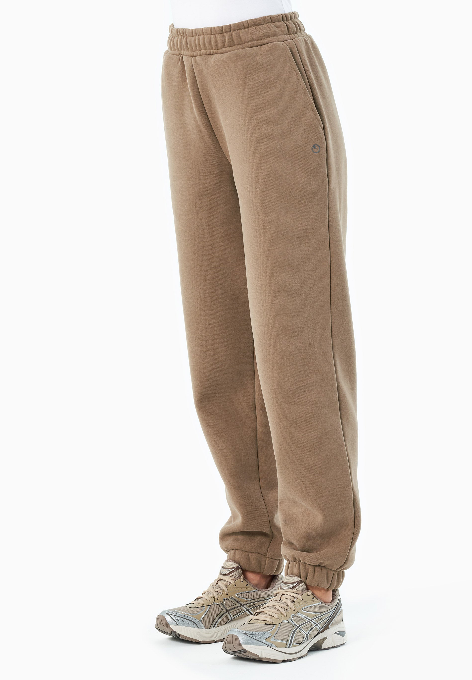 PARKERR | Essentials Travel Unisex Jogginghose aus Bio-Baumwolle & Recyceltem Polyester