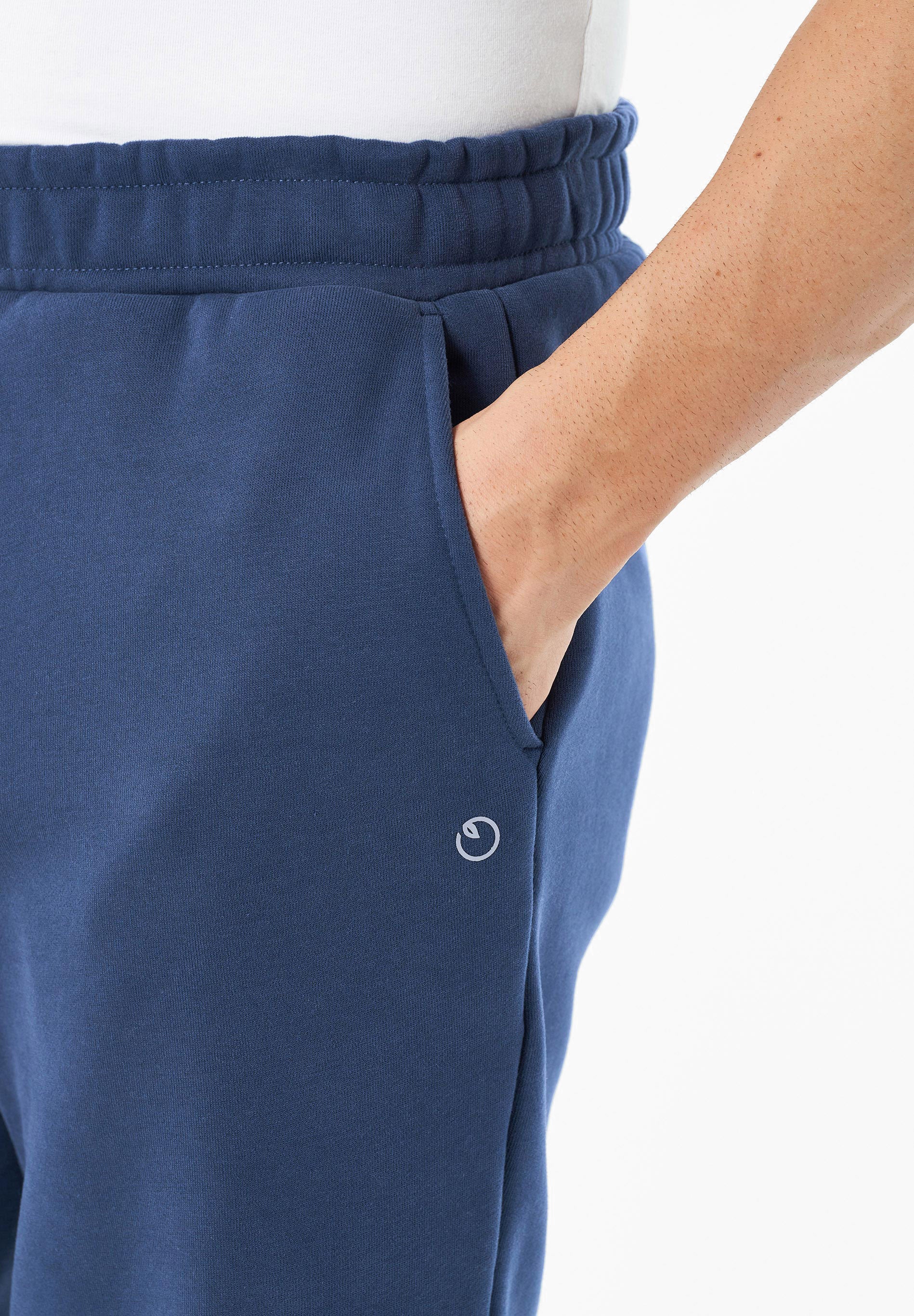 PARKERR | Essentials Travel Unisex Jogginghose aus Bio-Baumwolle & Recyceltem Polyester