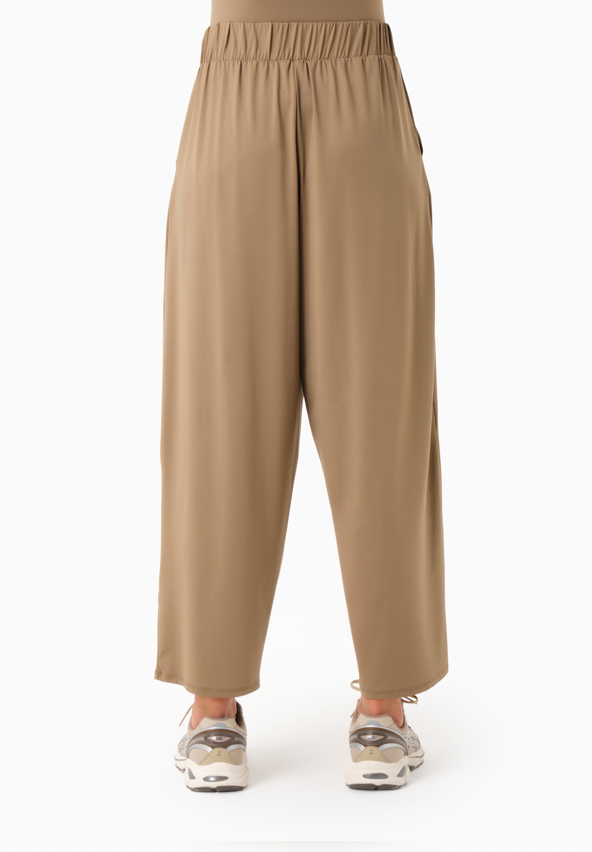 PEENY | Weit geschnittene Hose aus recyceltem Polyamid
