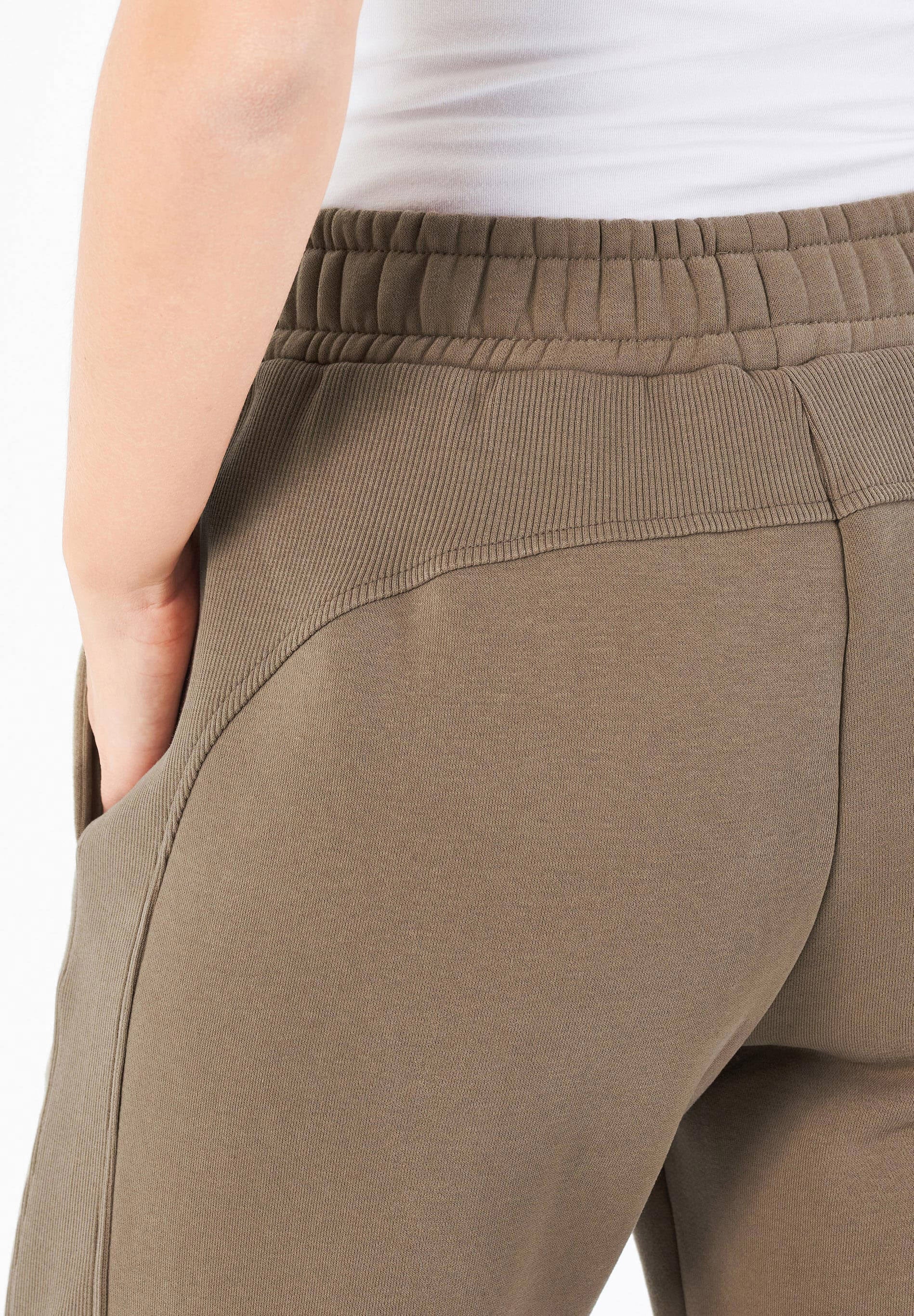 POLLY | Essentials Sweathose aus Bio-Baumwolle & Recyceltem Polyester