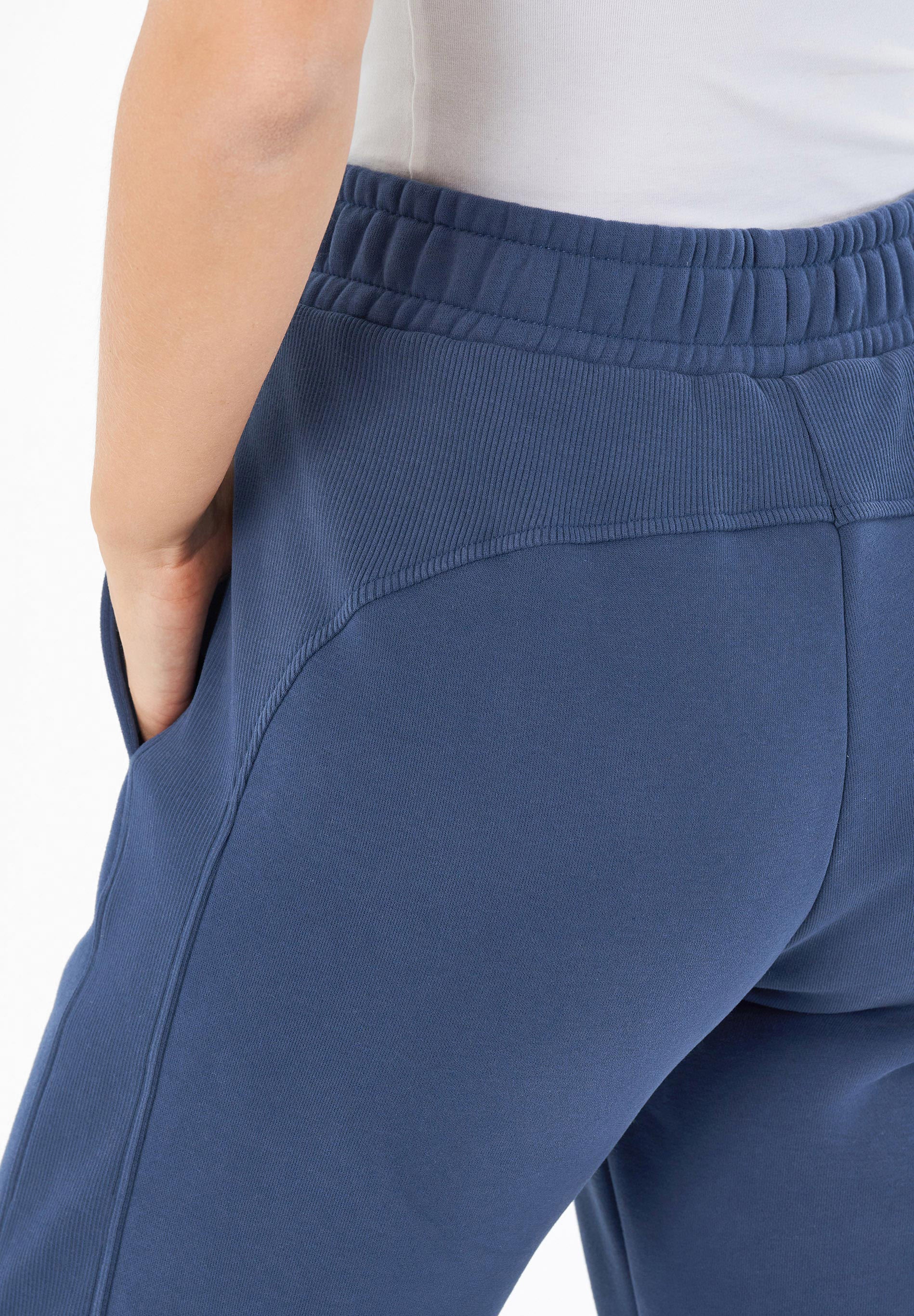 POLLY | Essentials Sweathose aus Bio-Baumwolle & Recyceltem Polyester