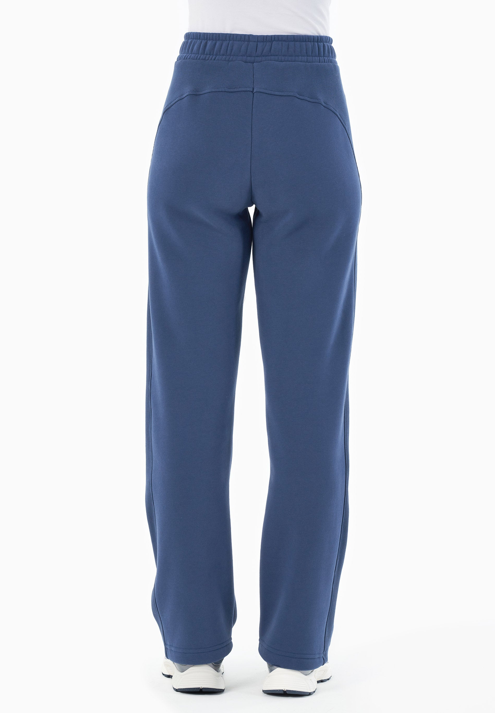 POLLY | Essentials Travel Sweathose aus Bio-Baumwolle & Recyceltem Polyester