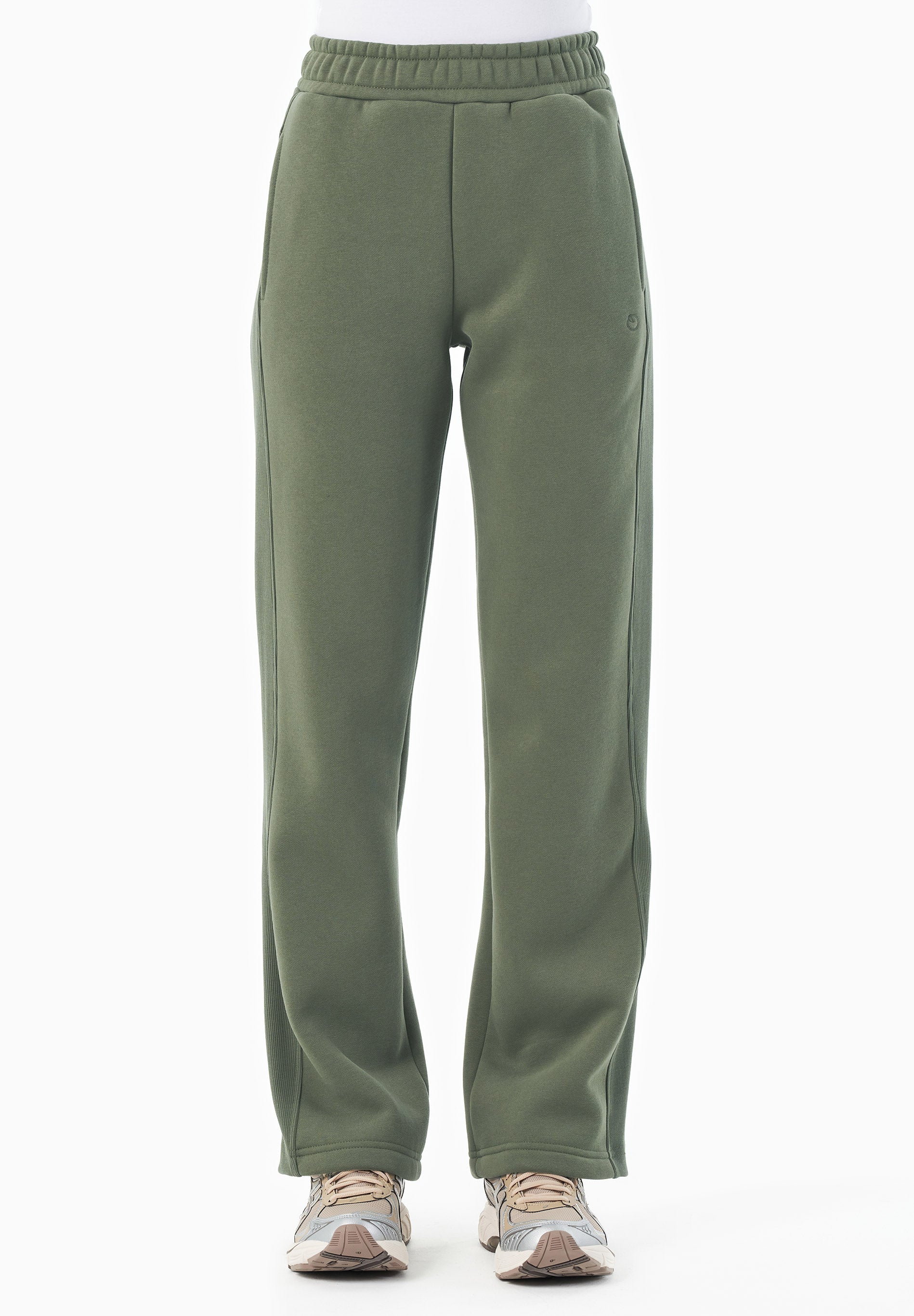 POLLY | Essentials Travel Sweathose aus Bio-Baumwolle & Recyceltem Polyester