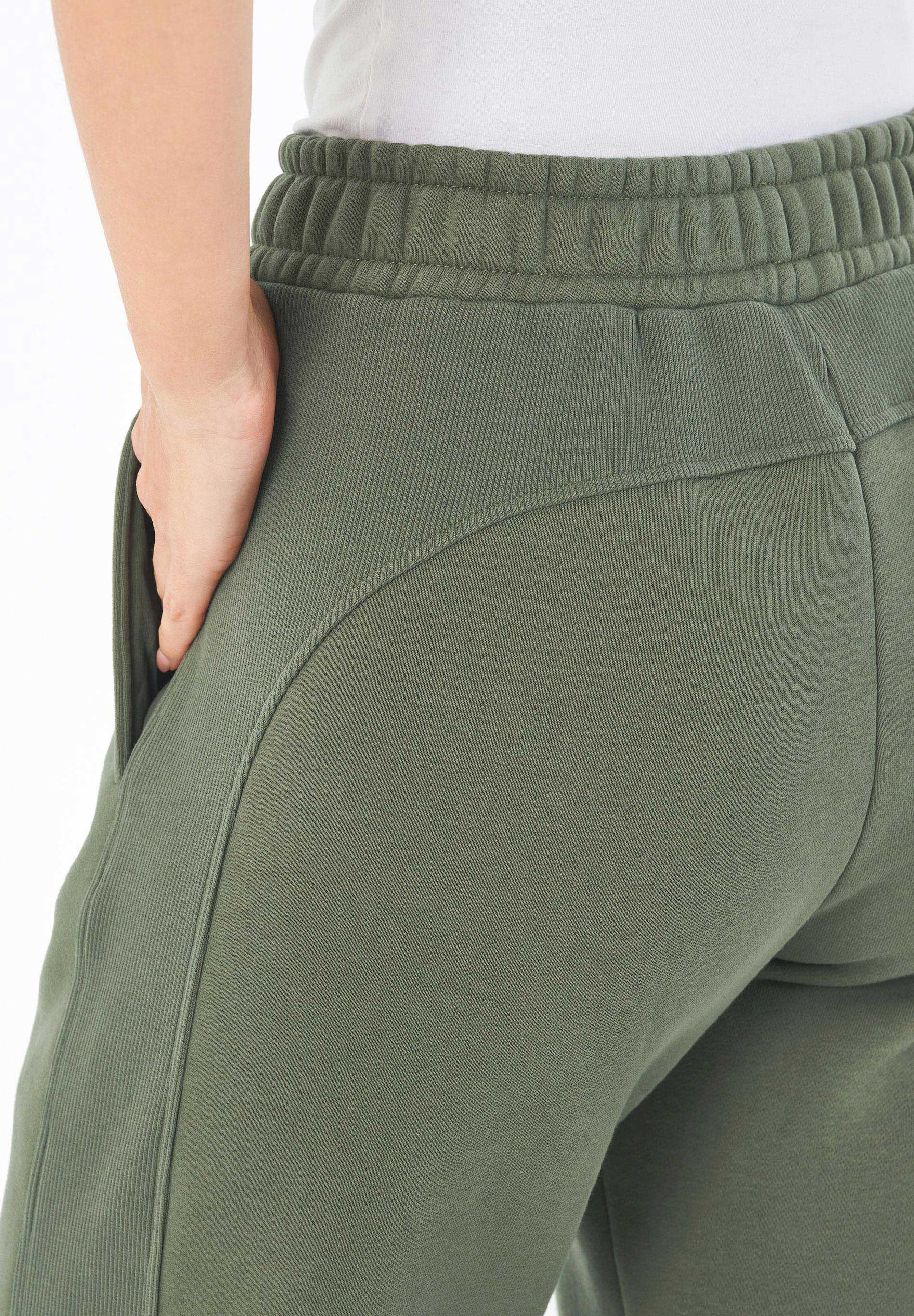 POLLY | Essentials Sweathose aus Bio-Baumwolle & Recyceltem Polyester