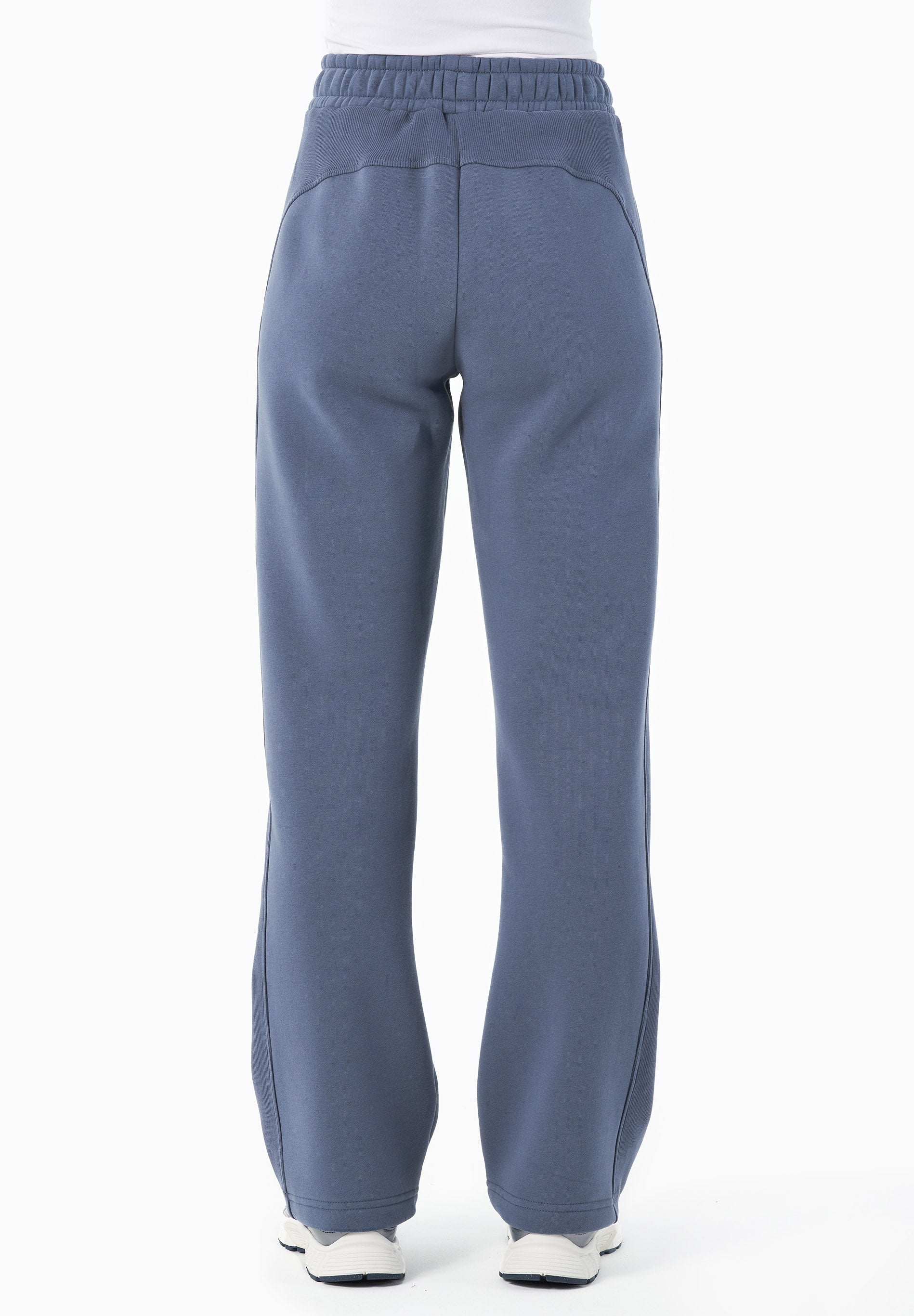 POLLY | Essentials Travel Sweathose aus Bio-Baumwolle & Recyceltem Polyester