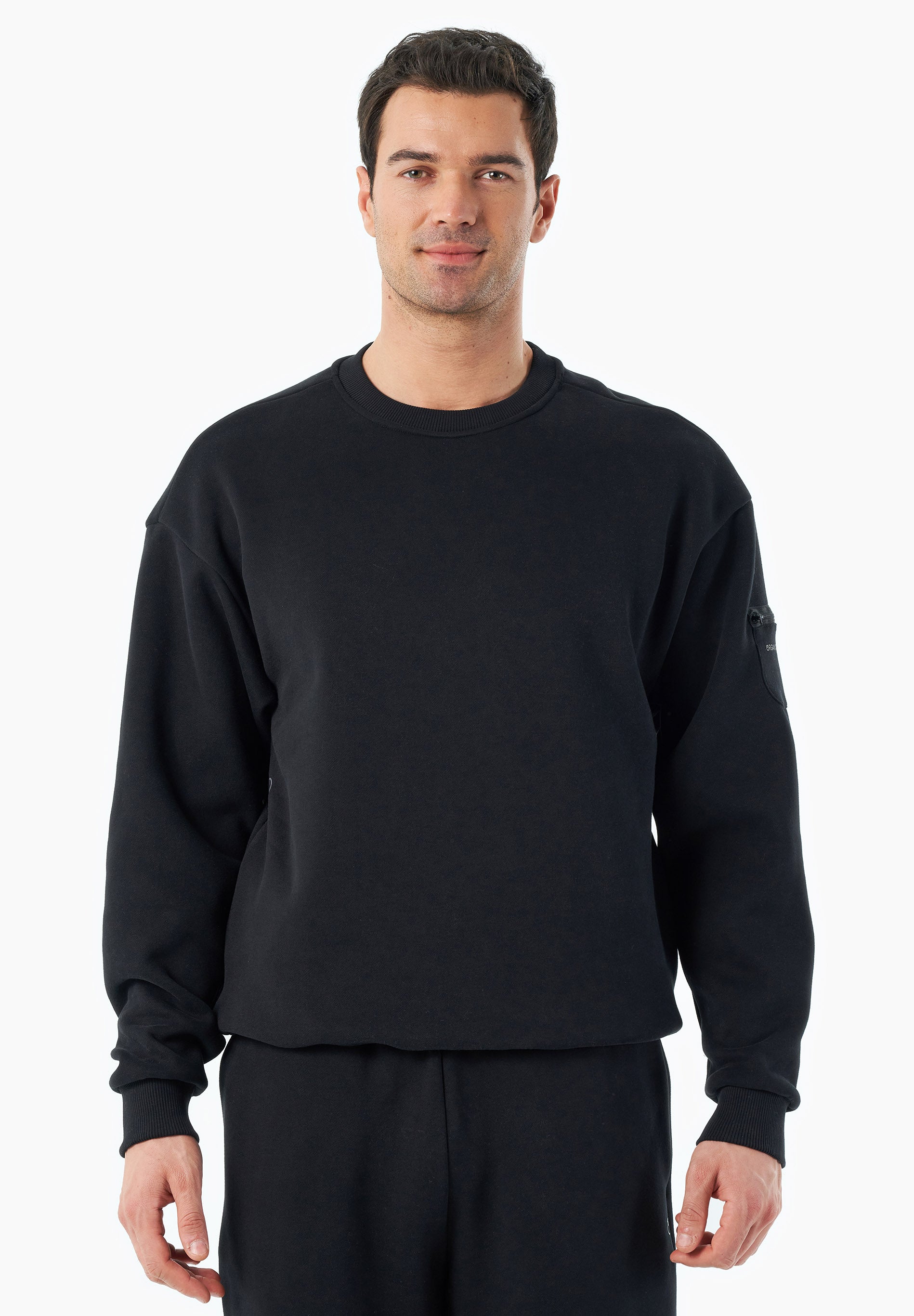 SAYLORR | Essentials Travel Unisex Sweatshirt aus Bio-Baumwolle und recyceltem Polyester