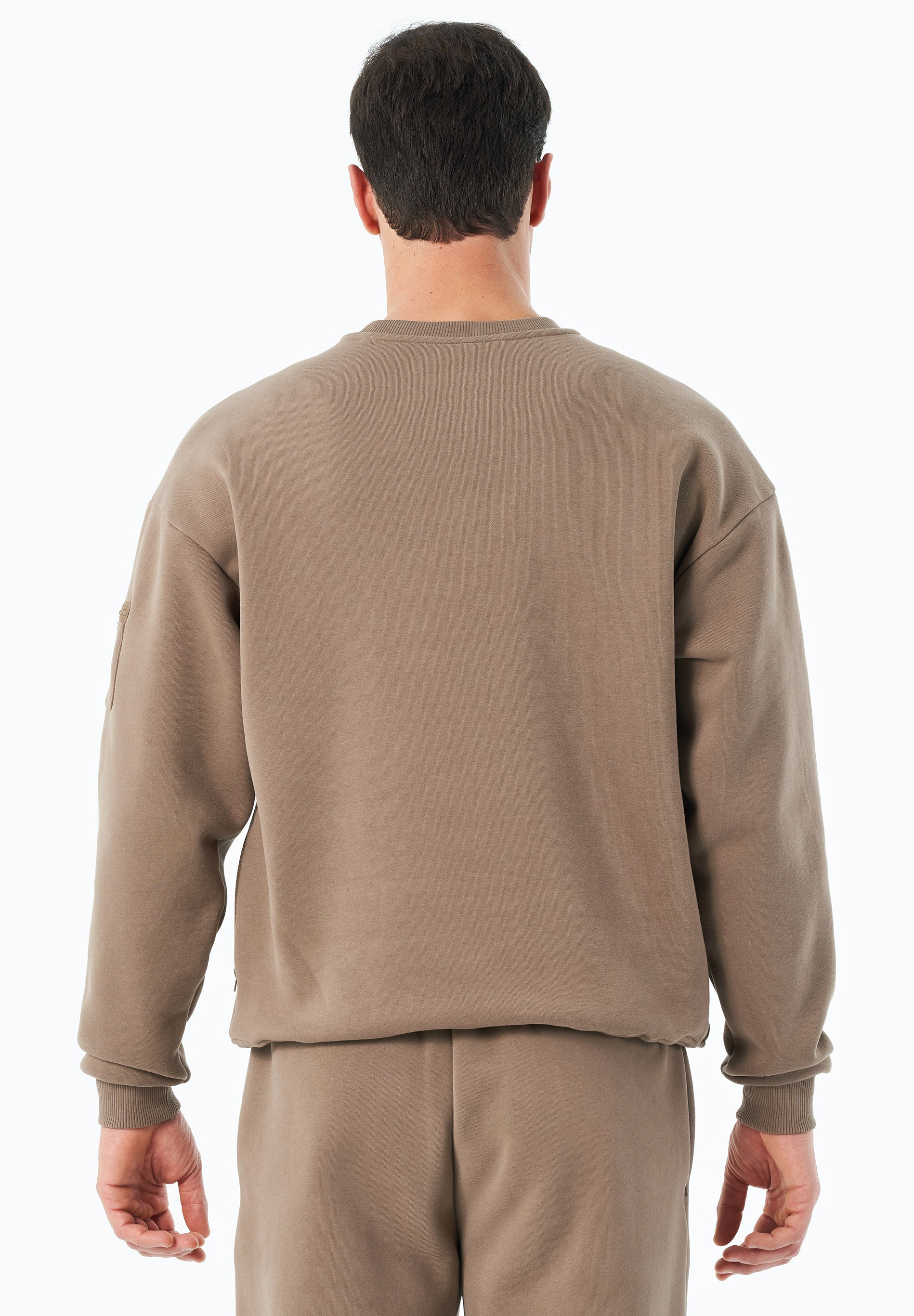 SAYLORR | Essentials Travel Unisex Sweatshirt aus Bio-Baumwolle und recyceltem Polyester