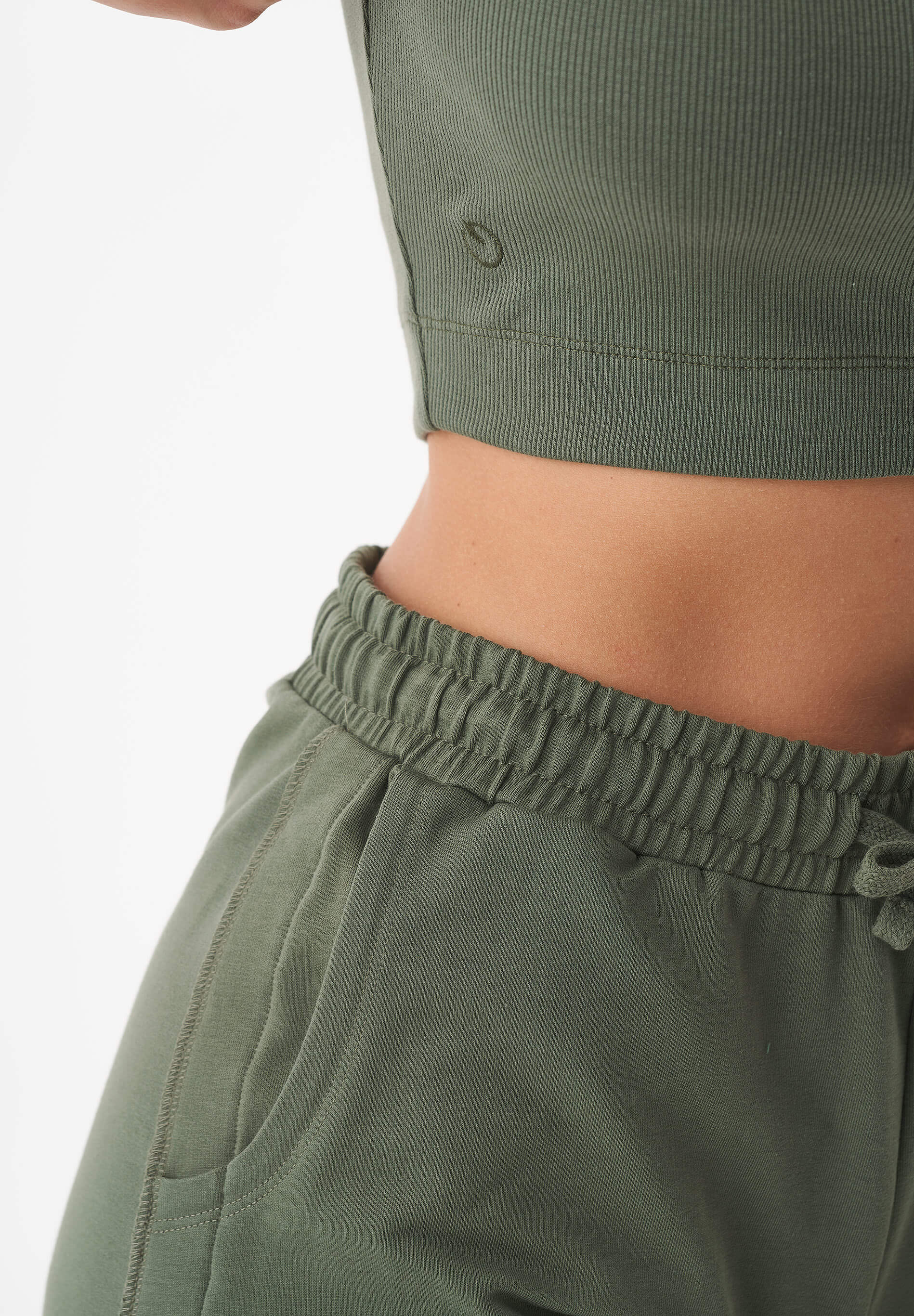 SANNDRA | Leichte Sweatshorts aus Bio-Baumwolle