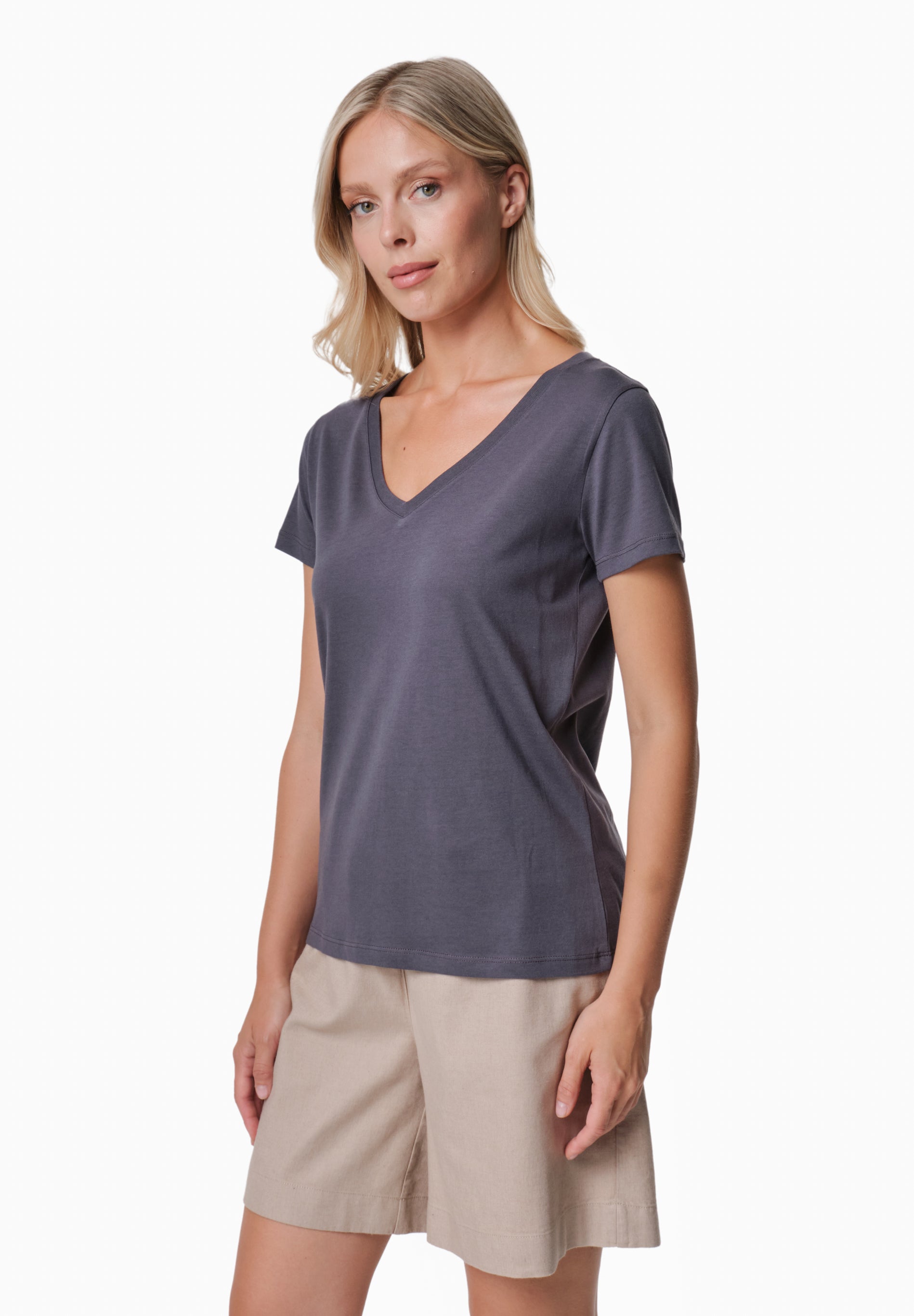TAMARRA | T-Shirt aus TENCEL™ Modal und Bio-Baumwolle mit V-Ausschnitt