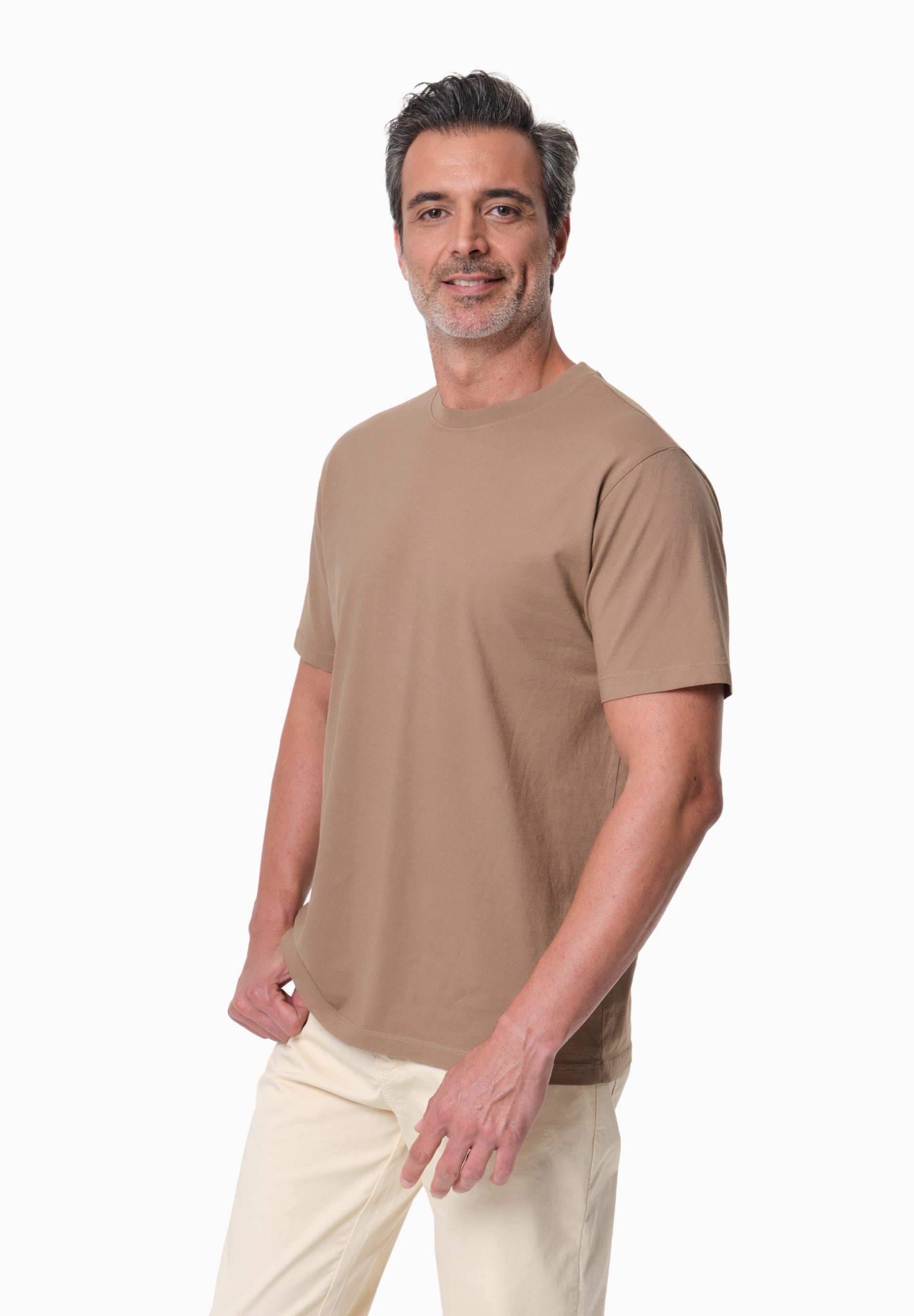 TAYLANN | Basic T-Shirt aus Bio-Baumwolle