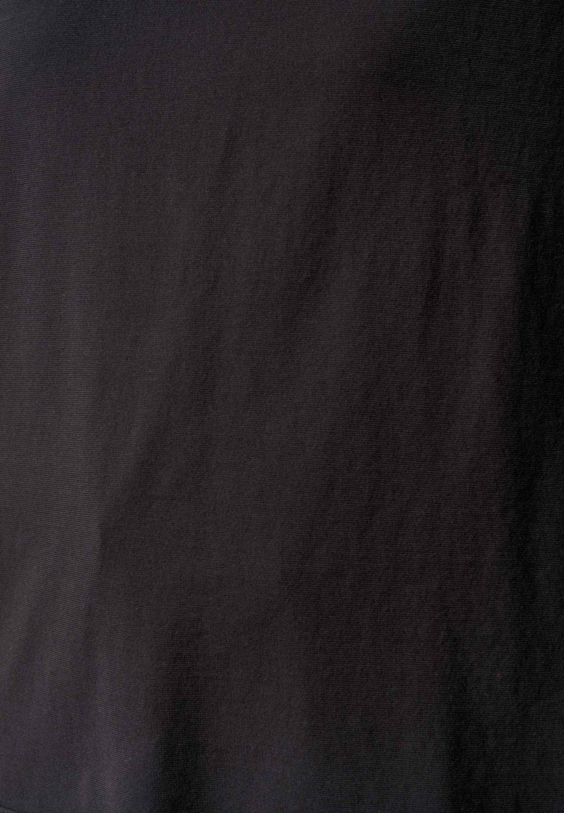 TESSA | Basic T-Shirt aus Bio-Baumwolle mit V-Ausschnitt