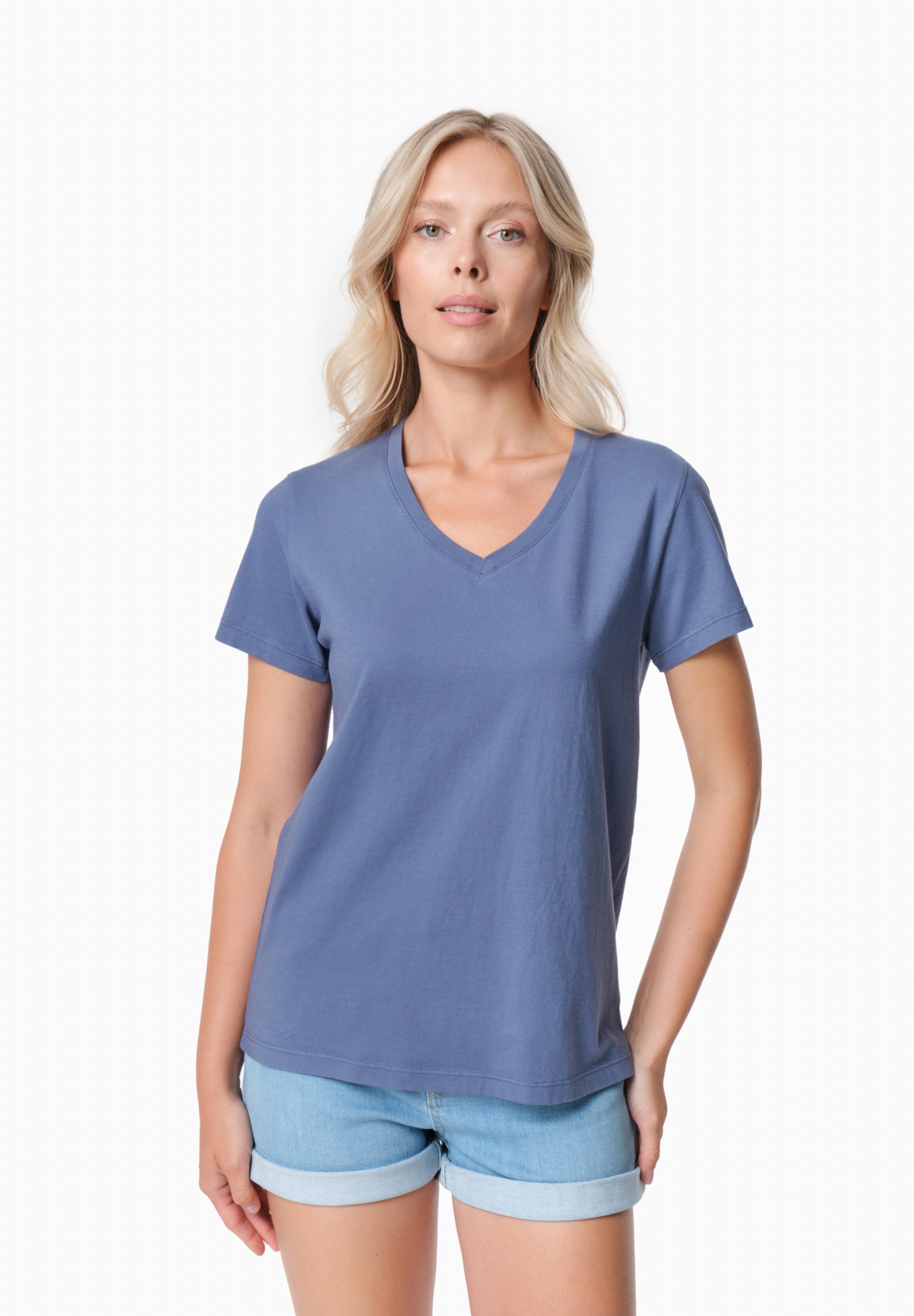 TESSA | Basic T-Shirt aus Bio-Baumwolle mit V-Ausschnitt
