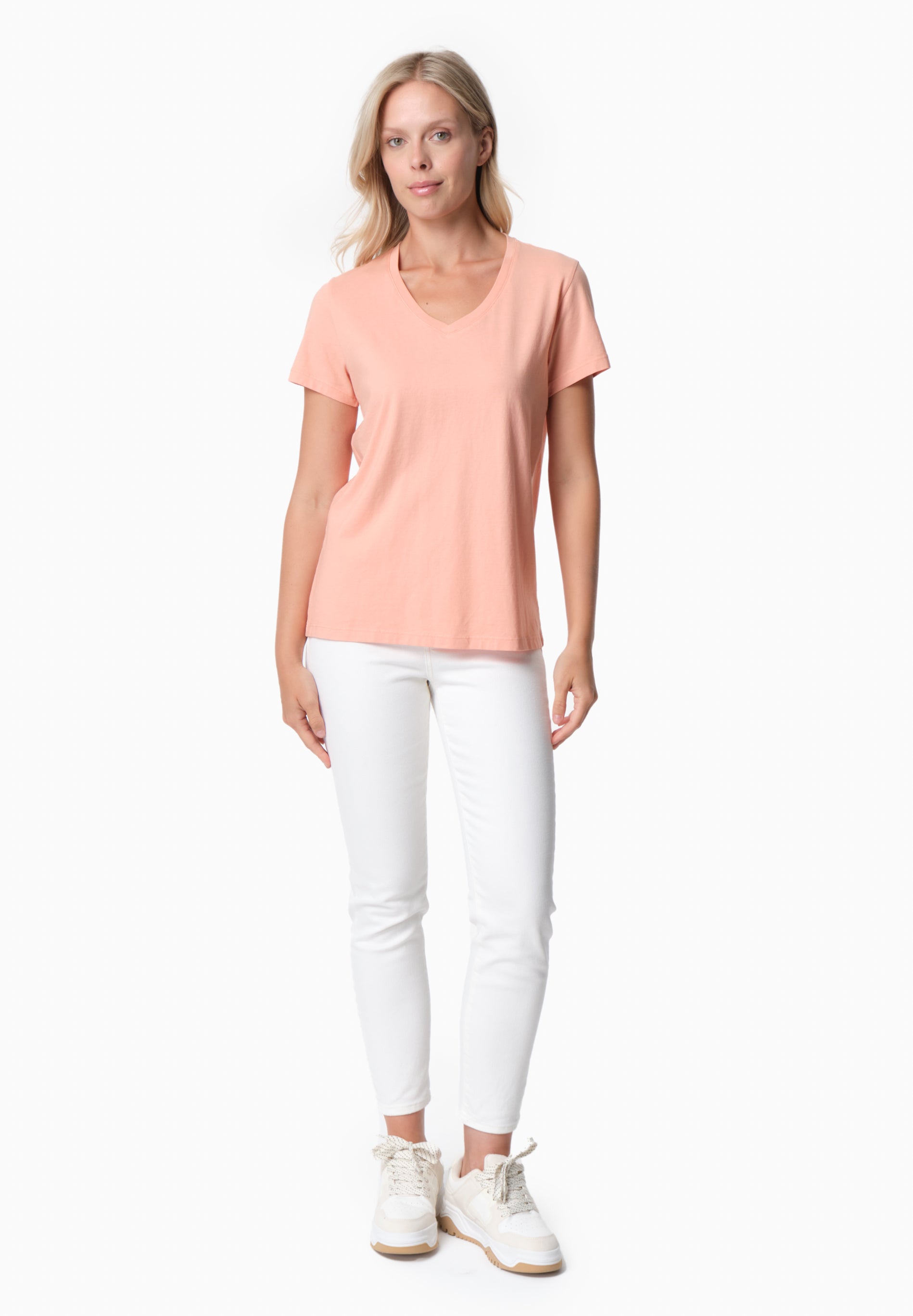 TESSA | Basic T-Shirt aus Bio-Baumwolle mit V-Ausschnitt