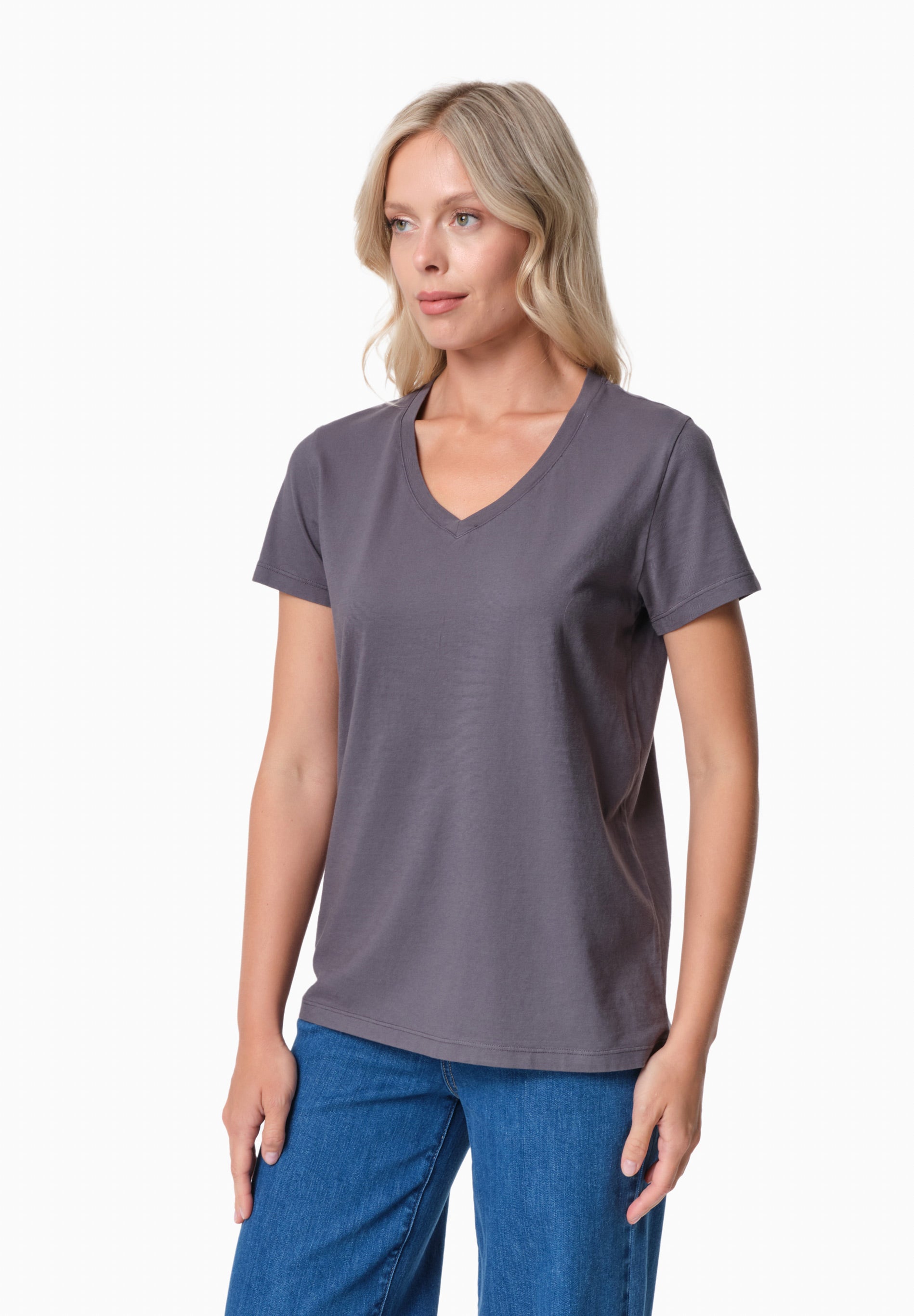 TESSA | Basic T-Shirt aus Bio-Baumwolle mit V-Ausschnitt
