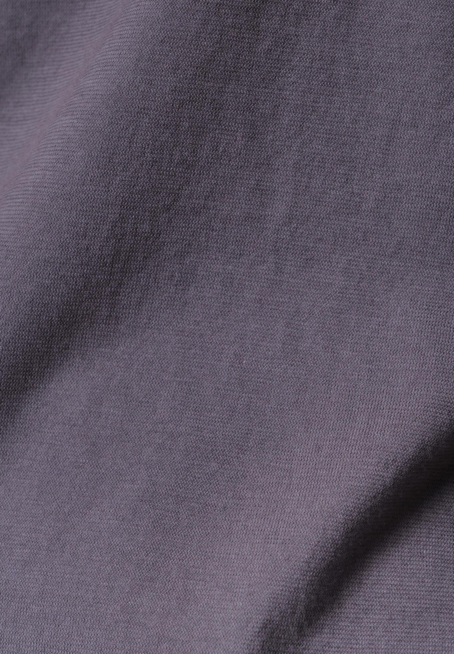 TESSA | Basic T-Shirt aus Bio-Baumwolle mit V-Ausschnitt