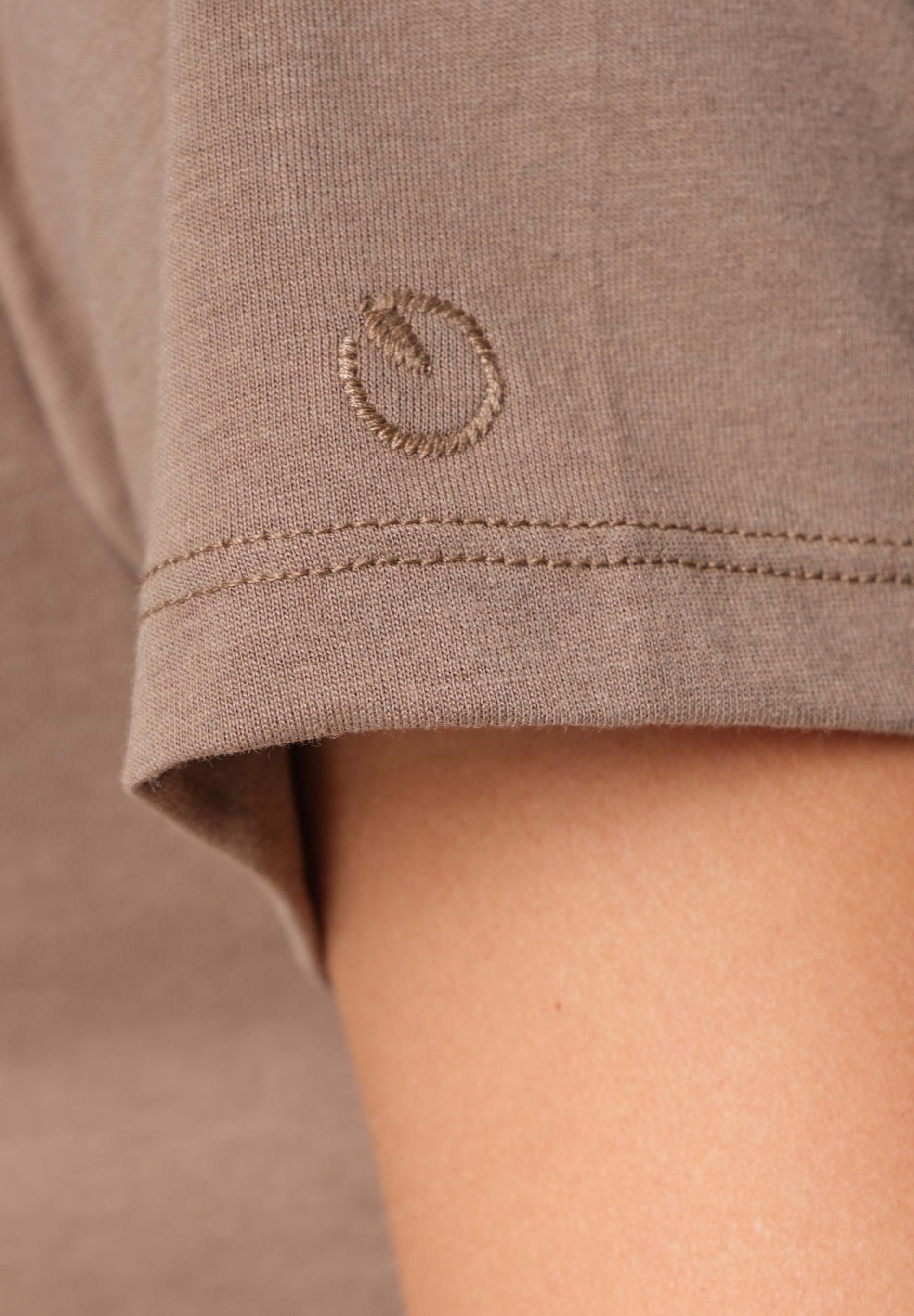 TIJEEN | T-Shirt aus TENCEL™ Modal und Bio-Baumwolle