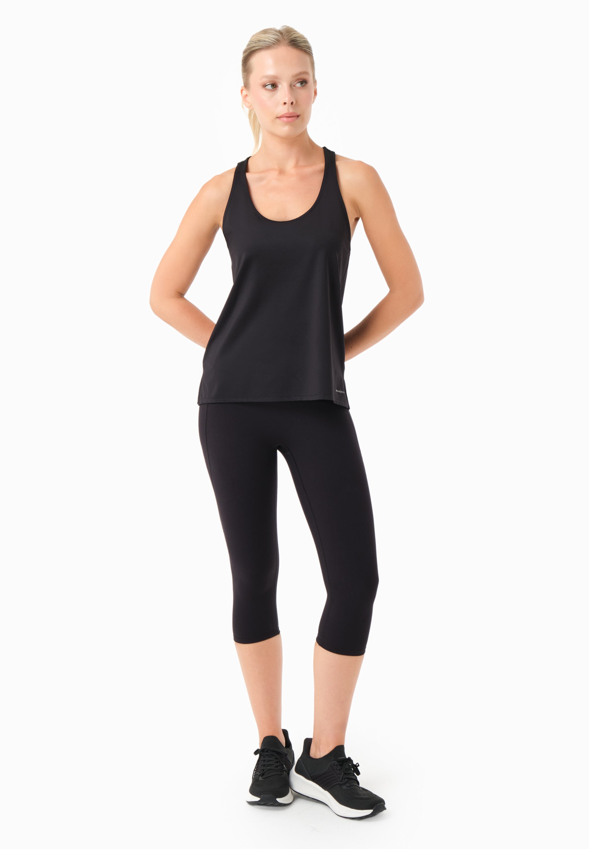 TINNA | Sportliches Tanktop aus recyceltem Polyamid