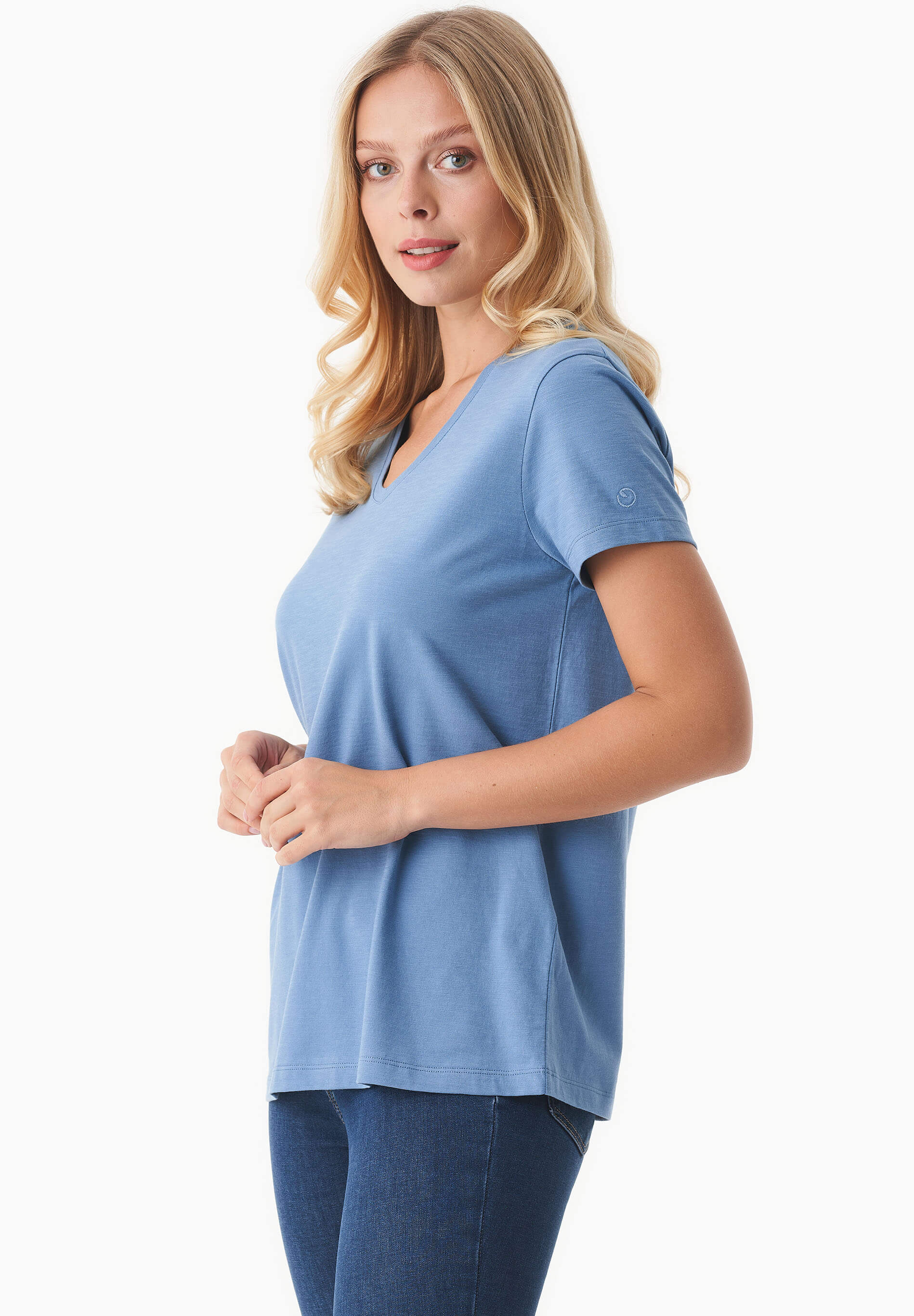 Basic T-Shirt aus Bio-Baumwolle mit V-Ausschnitt