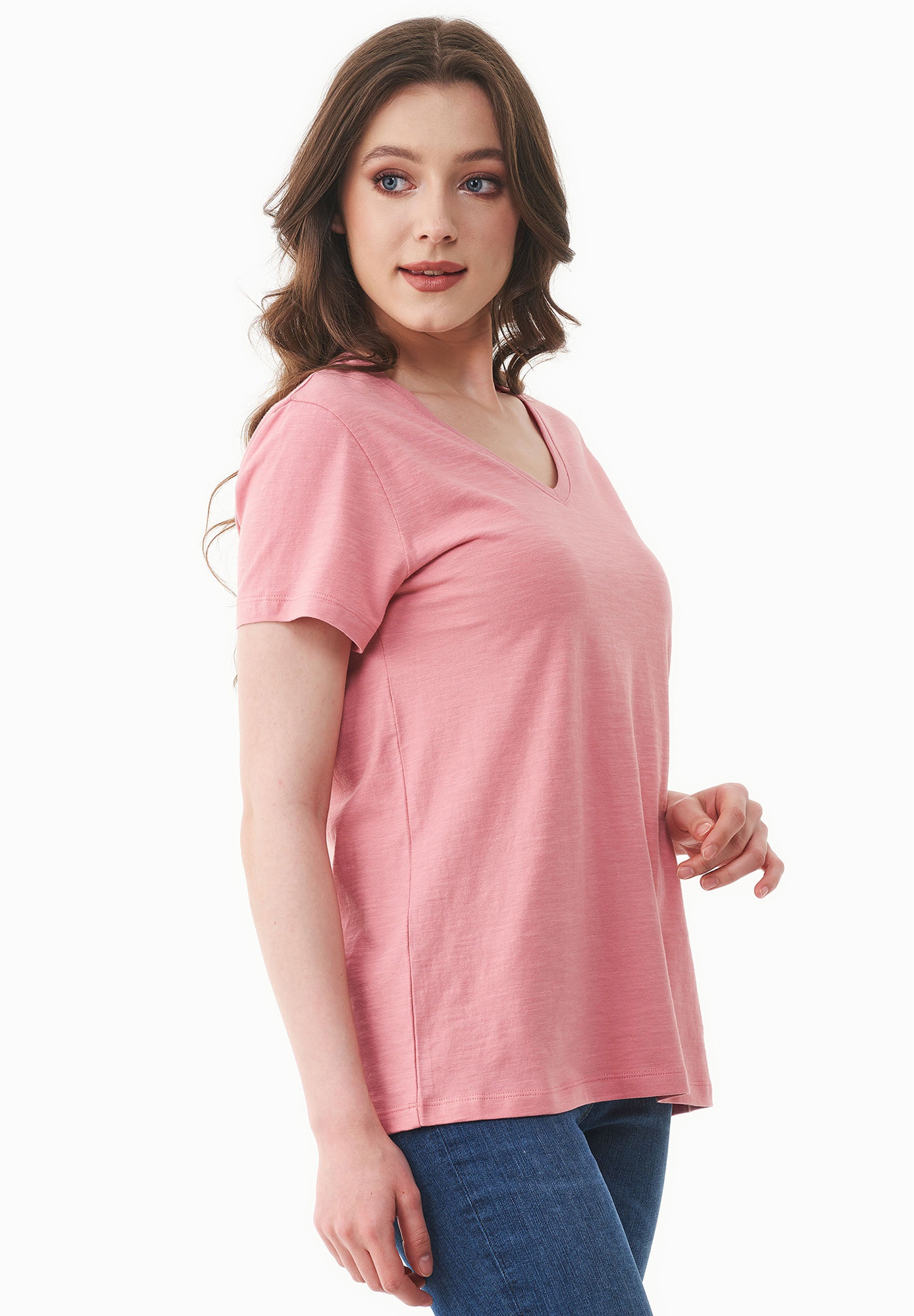 Basic T-Shirt aus Bio-Baumwolle mit V-Ausschnitt
