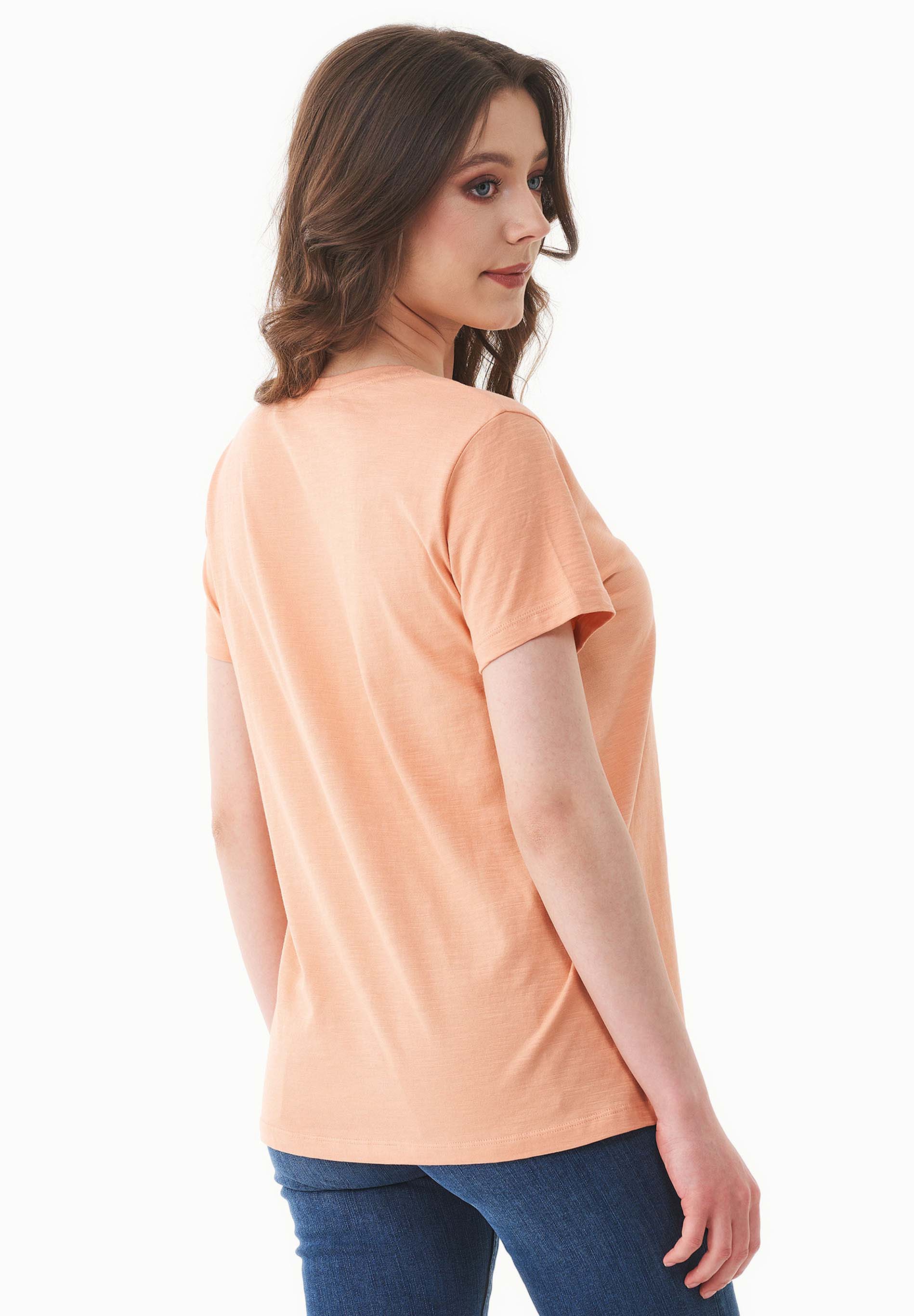 Basic T-Shirt aus Bio-Baumwolle mit V-Ausschnitt