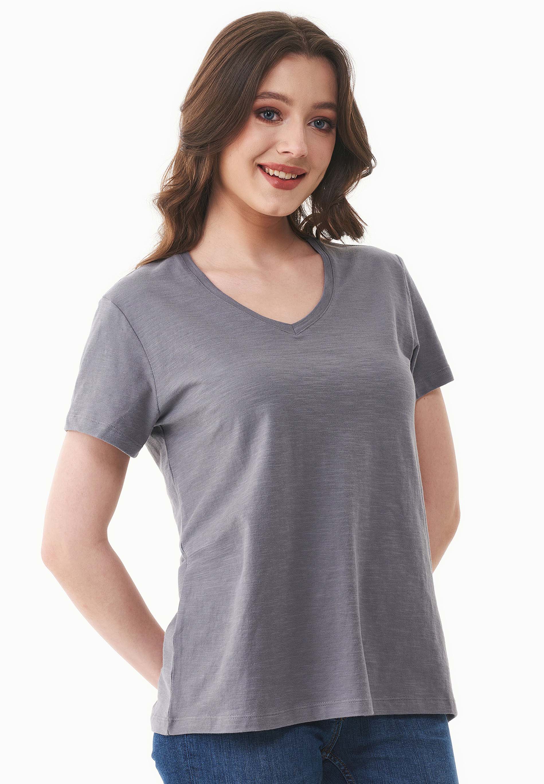 Basic T-Shirt aus Bio-Baumwolle mit V-Ausschnitt