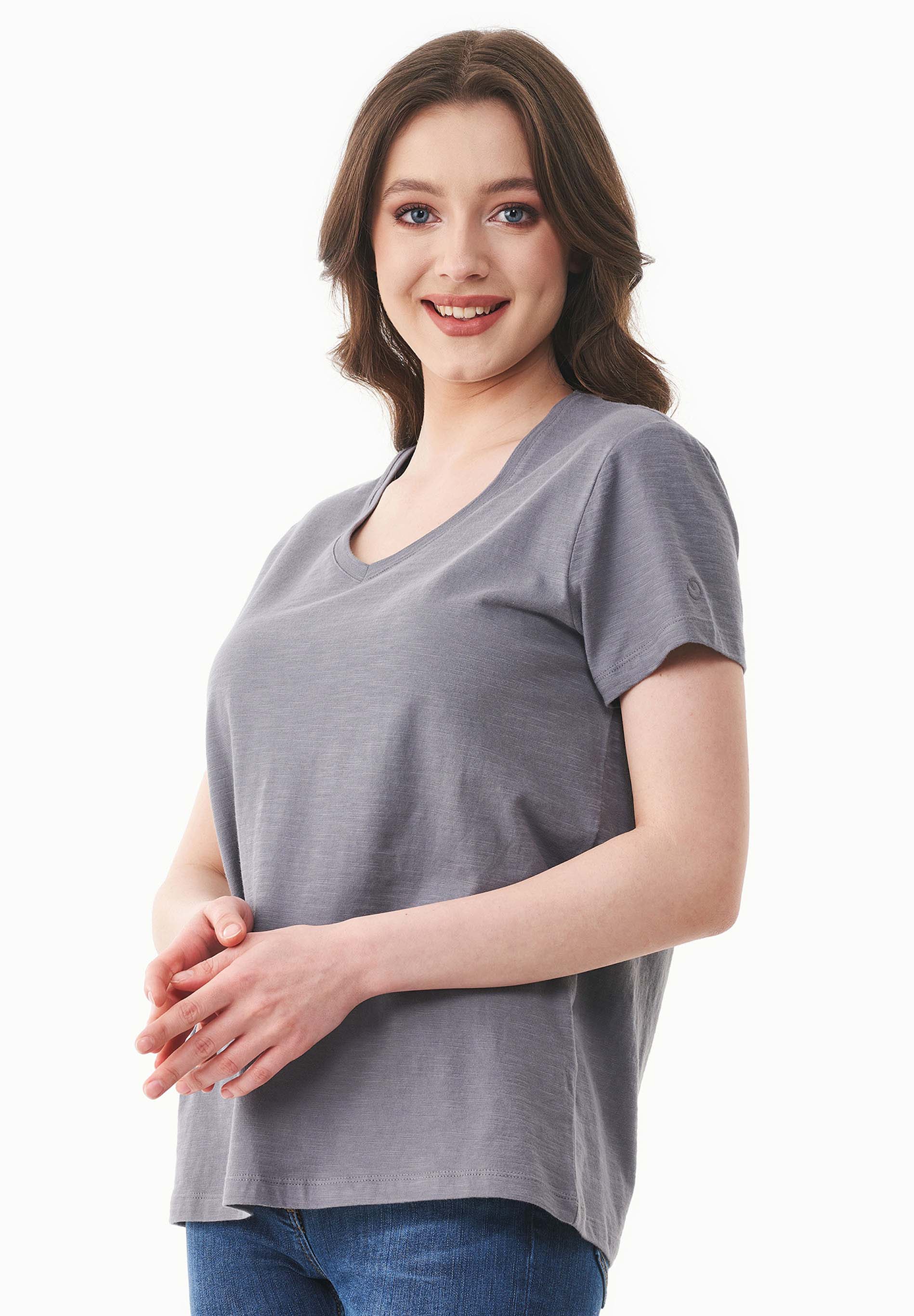 Basic T-Shirt aus Bio-Baumwolle mit V-Ausschnitt